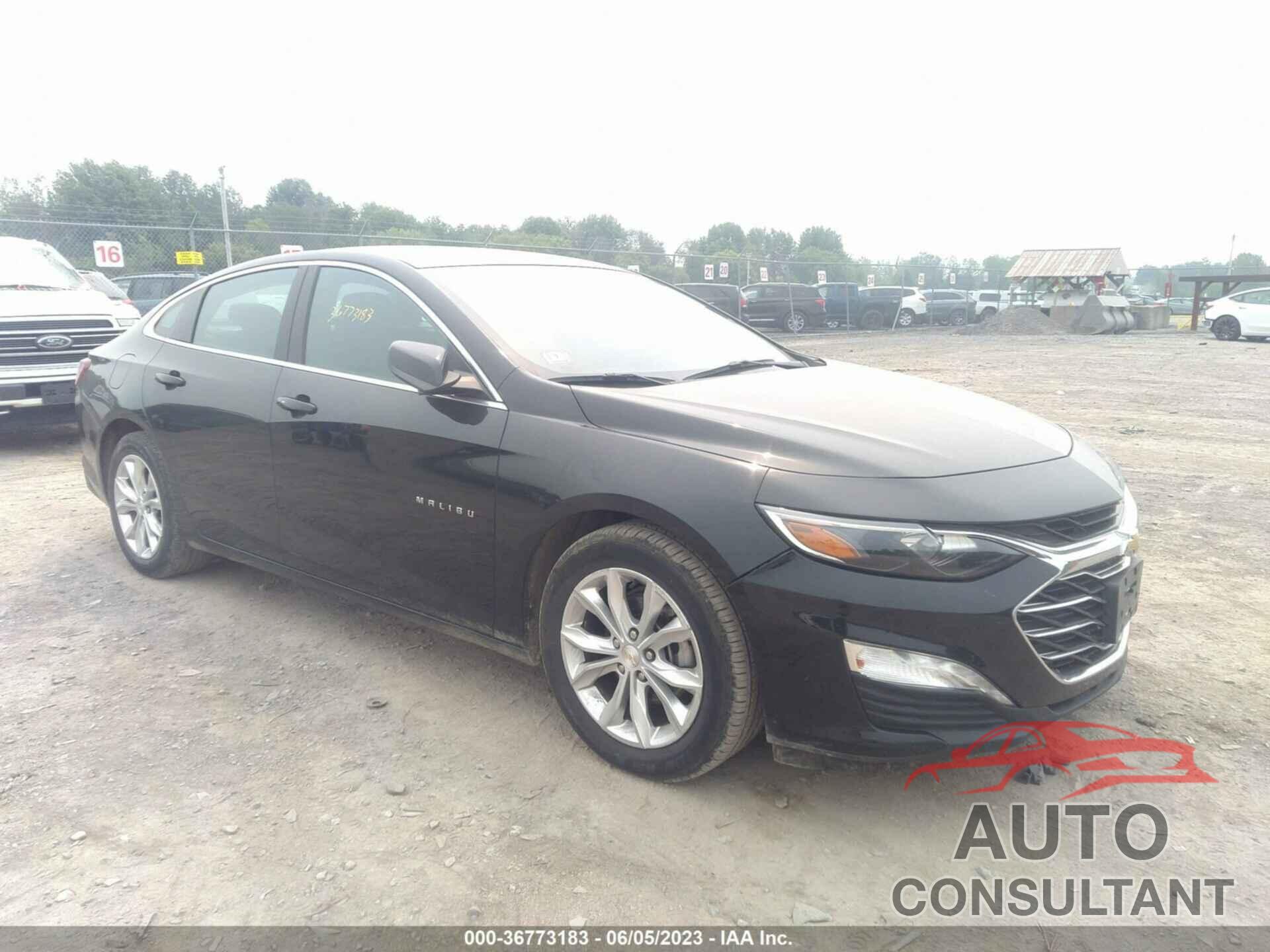 CHEVROLET MALIBU 2021 - 1G1ZD5ST5MF008168
