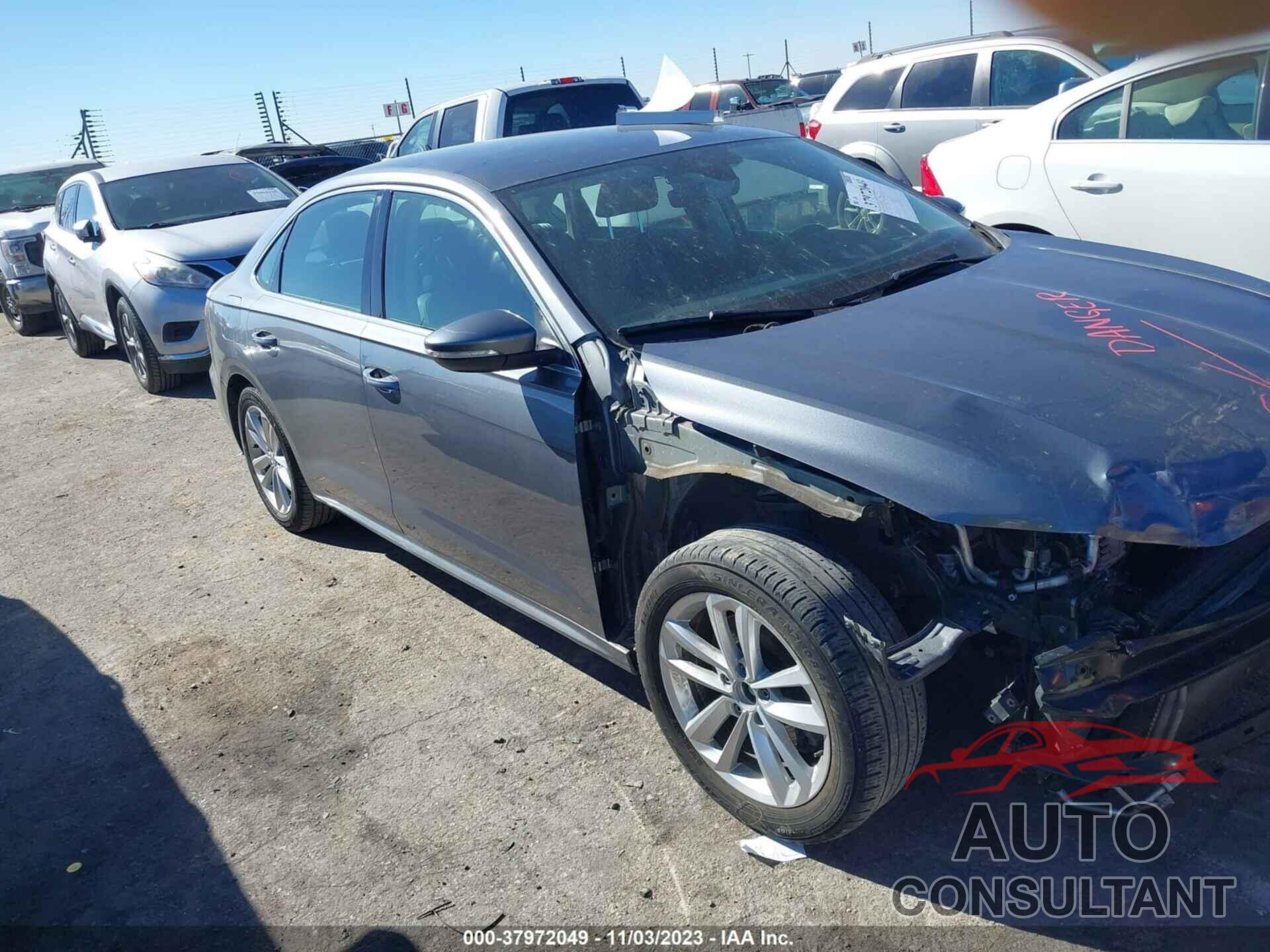 VOLKSWAGEN PASSAT 2020 - 1VWSA7A3XLC018254