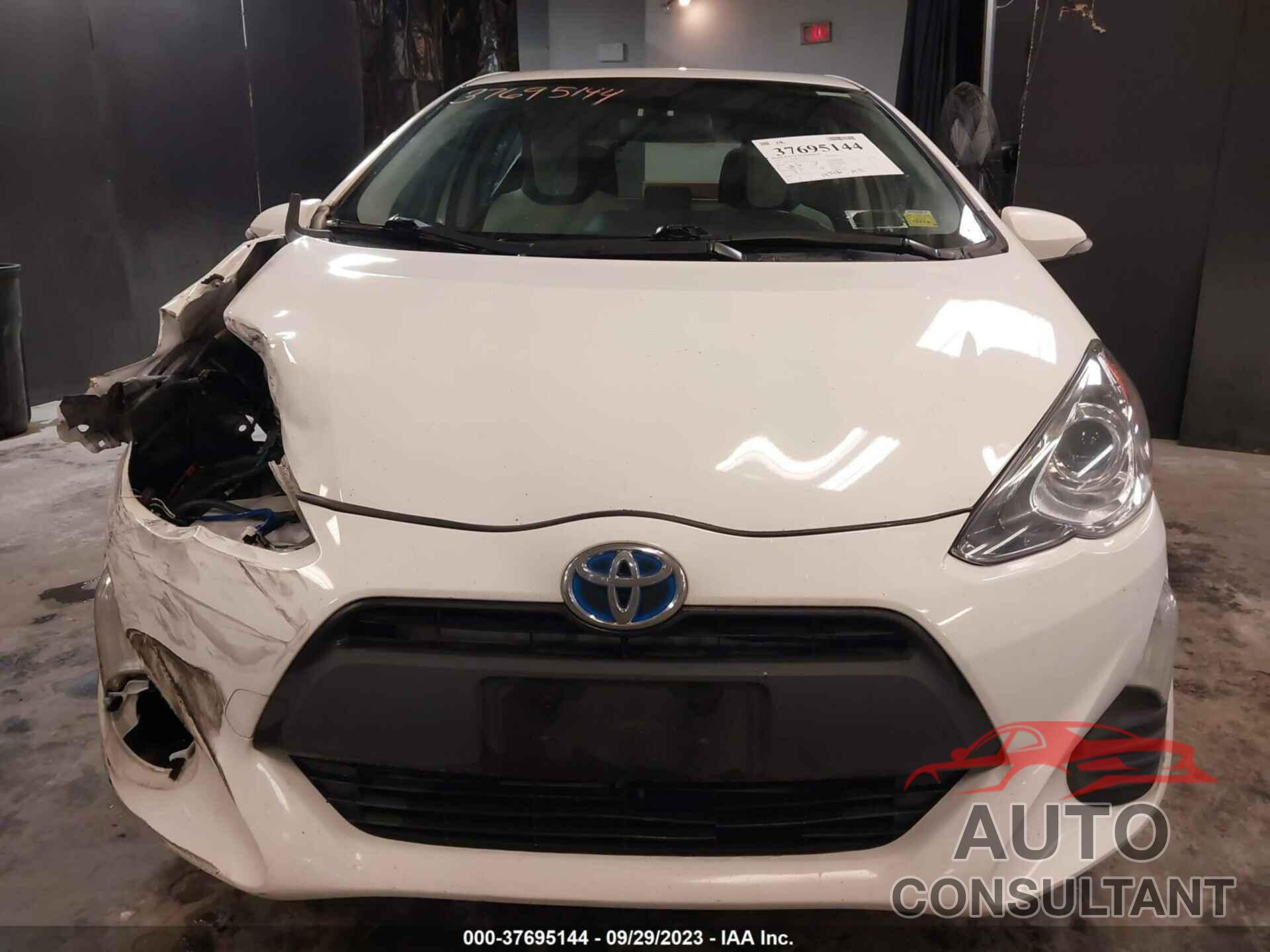 TOYOTA PRIUS C 2016 - JTDKDTB32G1132154