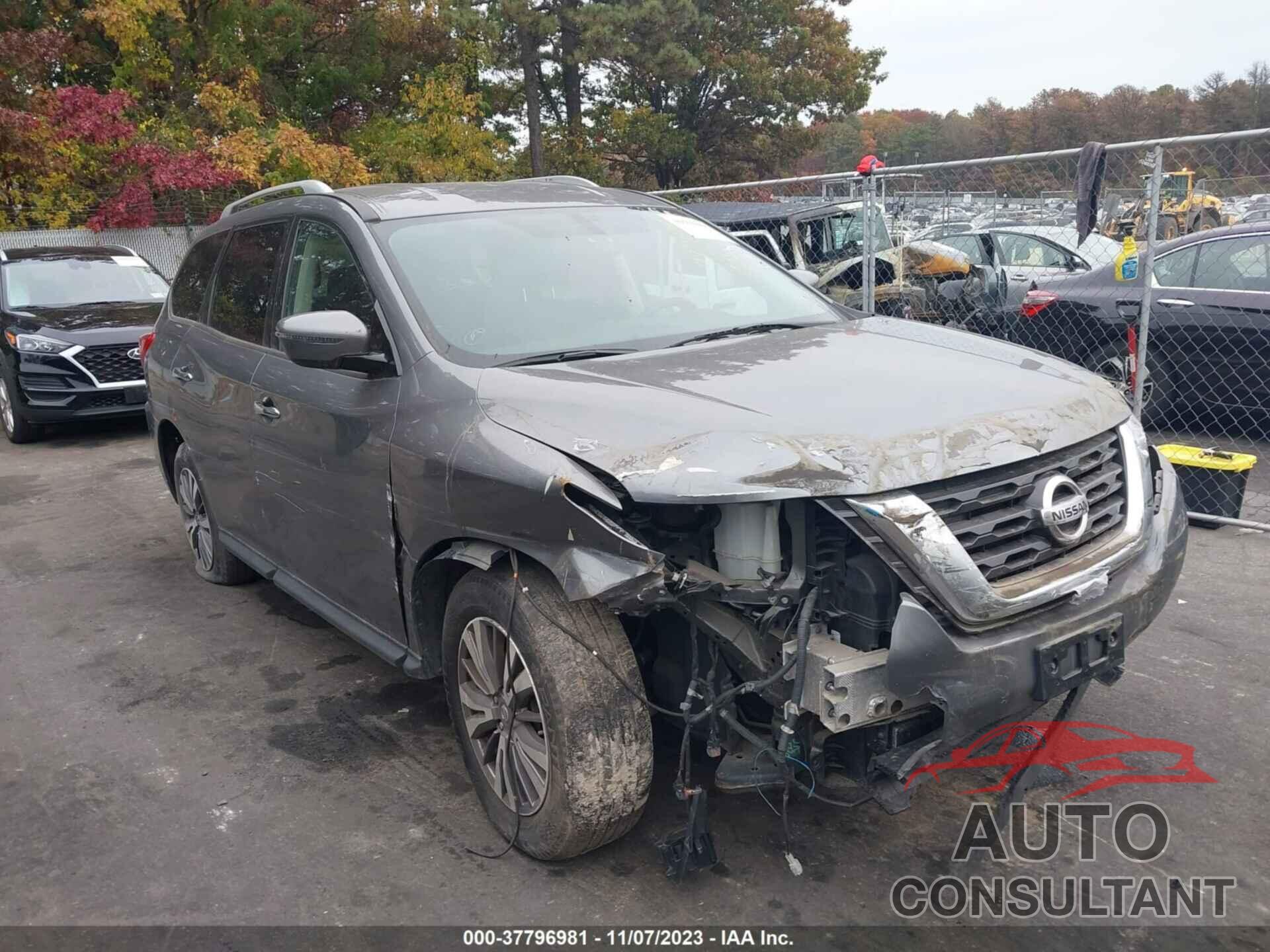 NISSAN PATHFINDER 2018 - 5N1DR2MM7JC605208