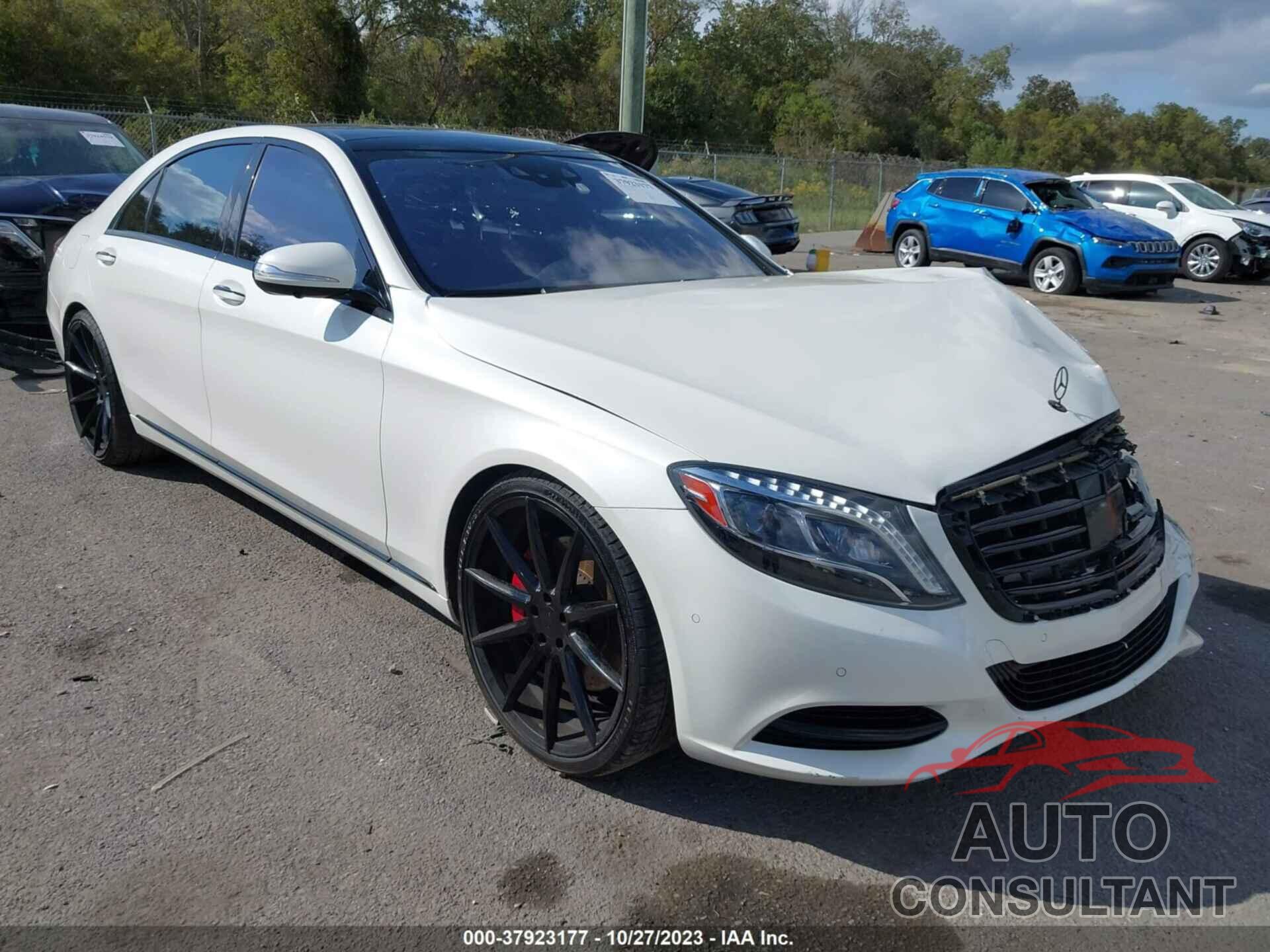MERCEDES-BENZ S 550 2016 - WDDUG8FB3GA244630