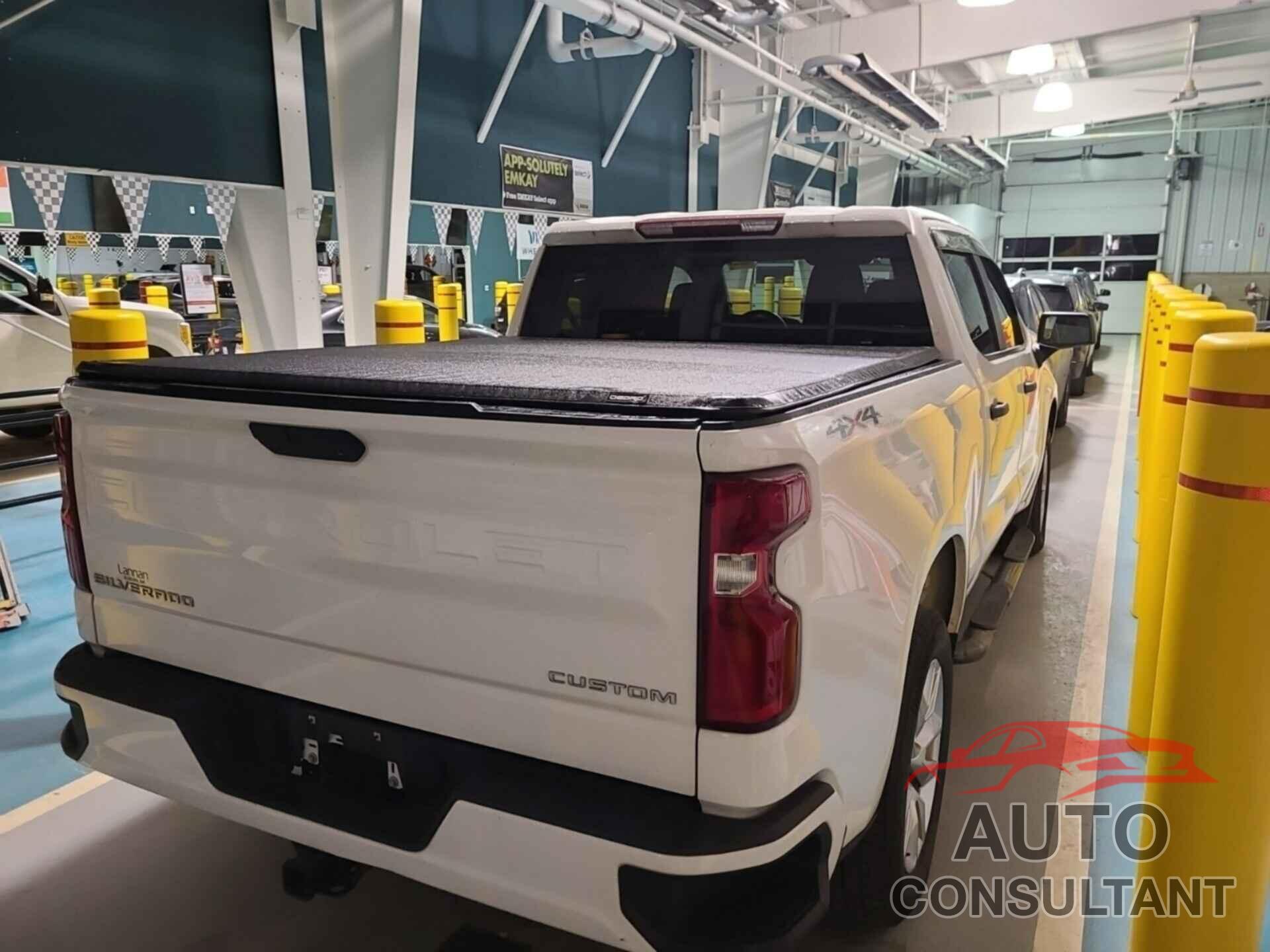 CHEVROLET SILVERADO 2019 - 3GCPYBEH5KG121395