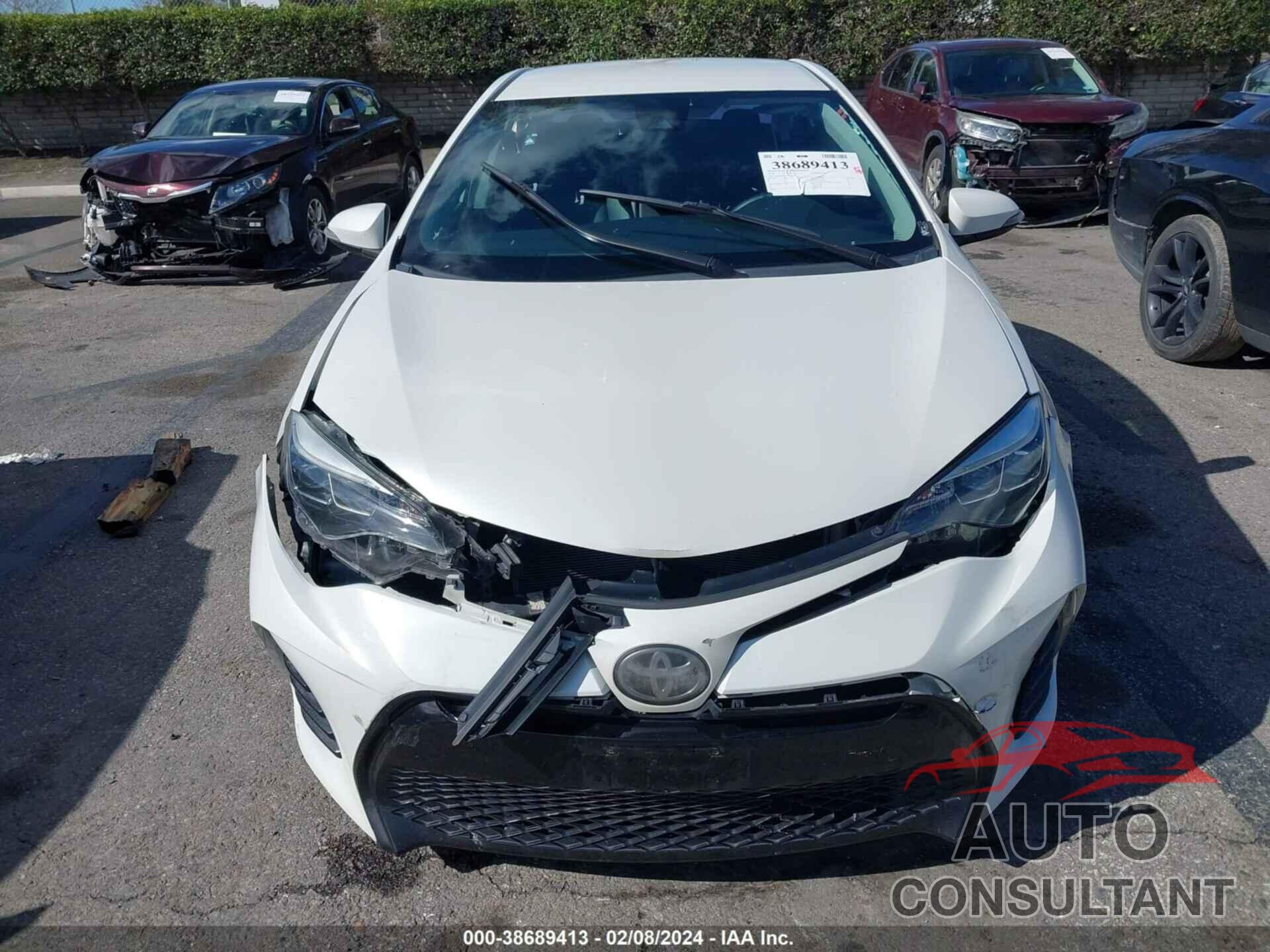 TOYOTA COROLLA 2018 - 5YFBURHE5JP761891