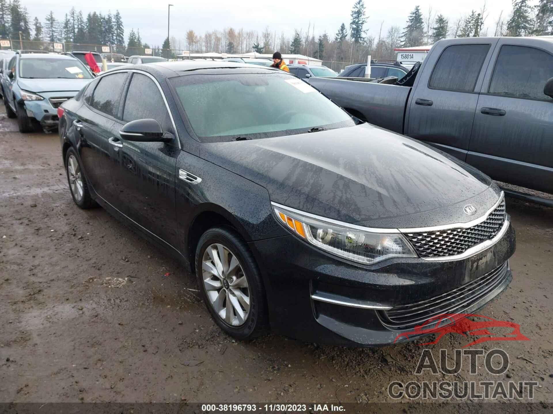 KIA OPTIMA 2018 - 5XXGU4L37JG244597