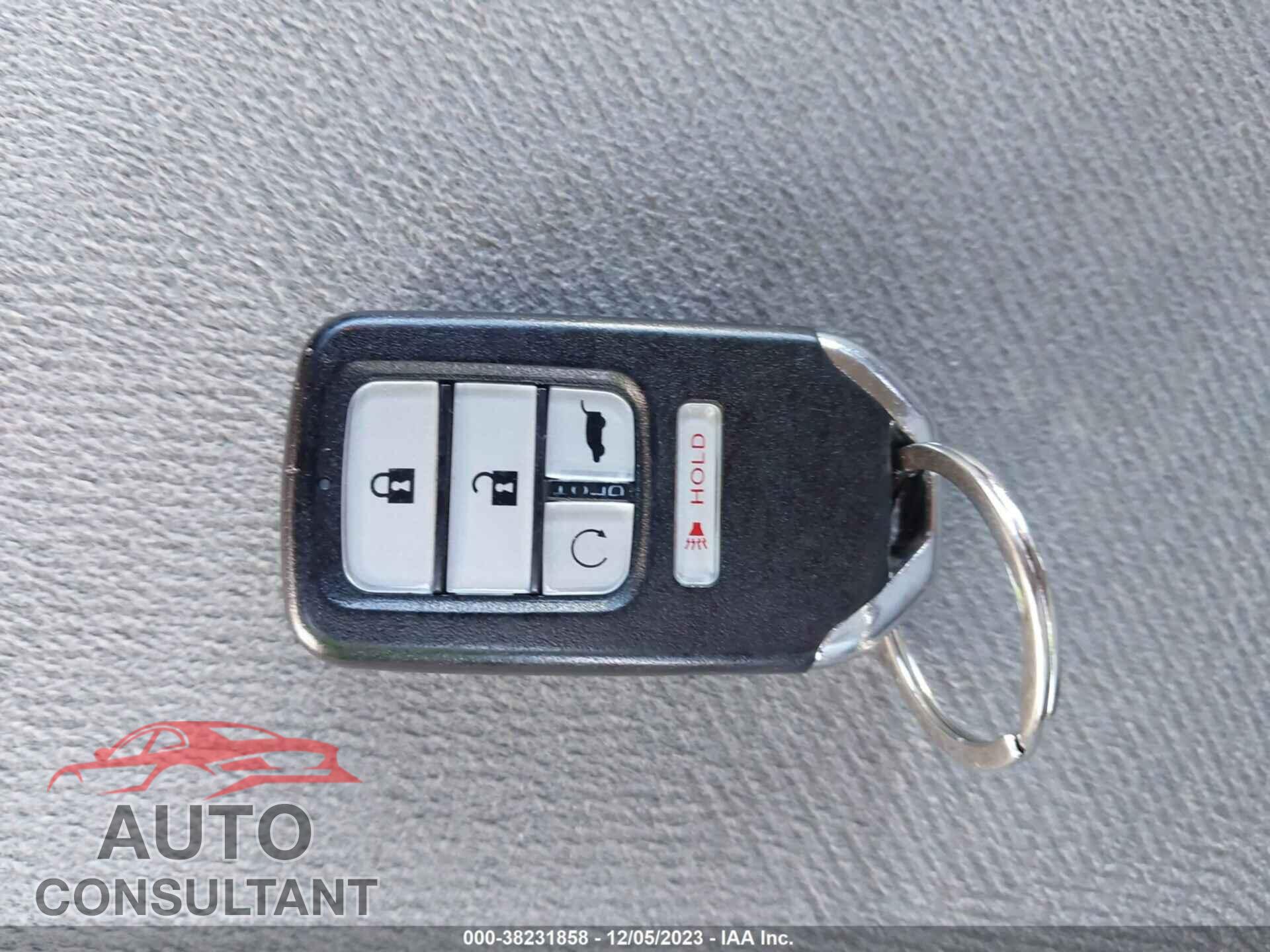 HONDA PILOT 2017 - 5FNYF5H38HB044371