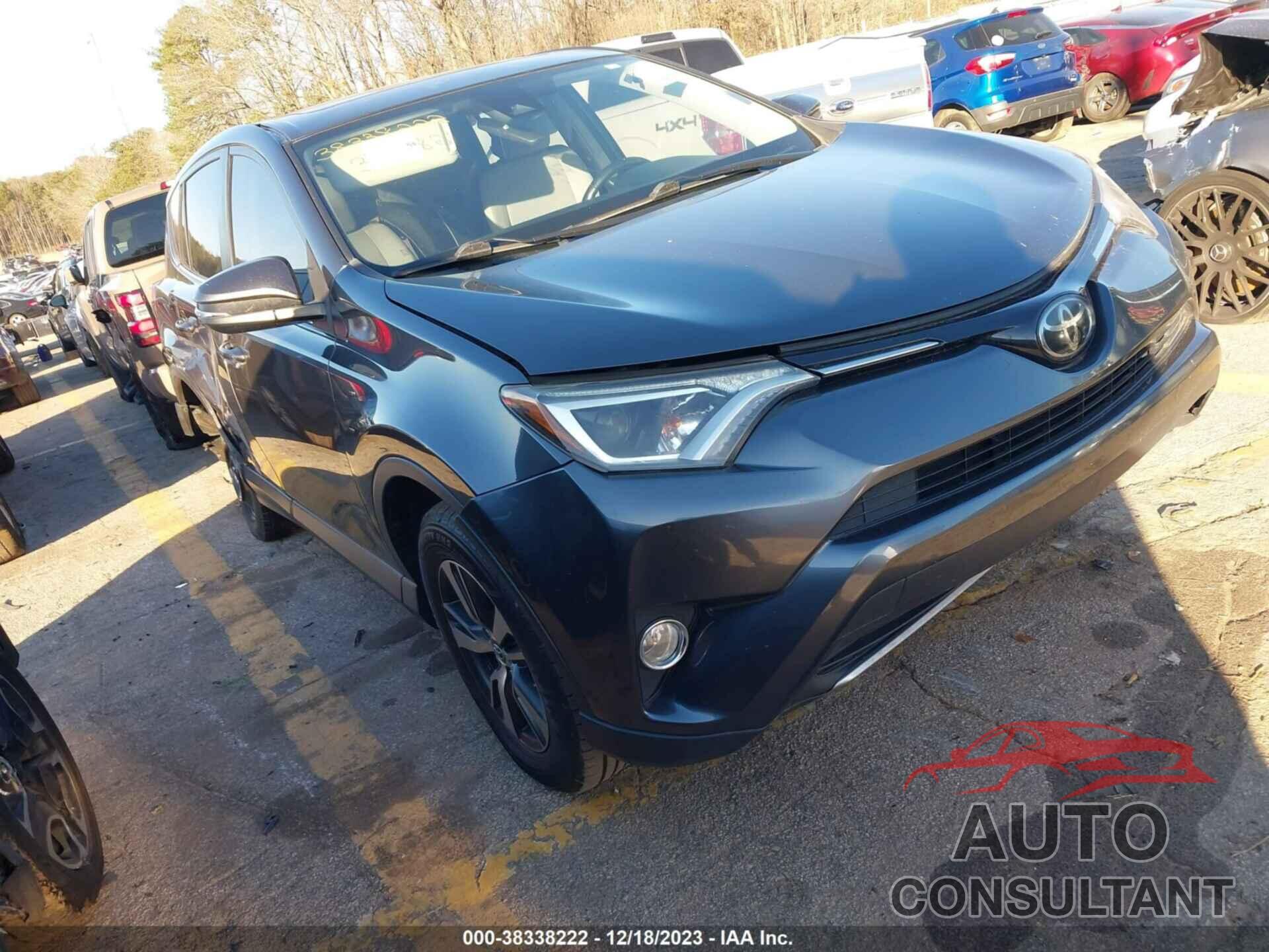 TOYOTA RAV4 2018 - JTMWFREV2JD123620