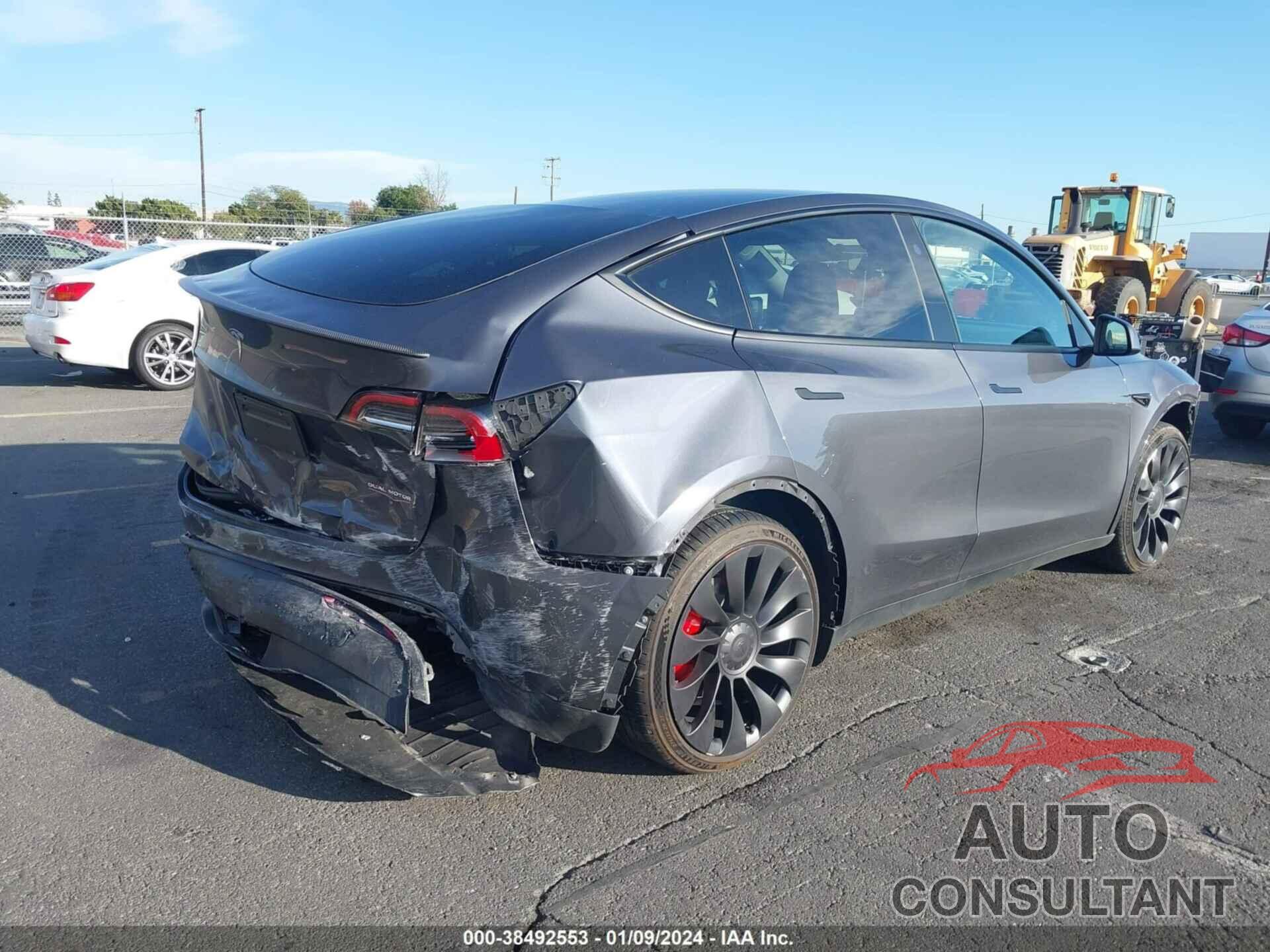 TESLA MODEL Y 2023 - 7SAYGDEF1PF844498