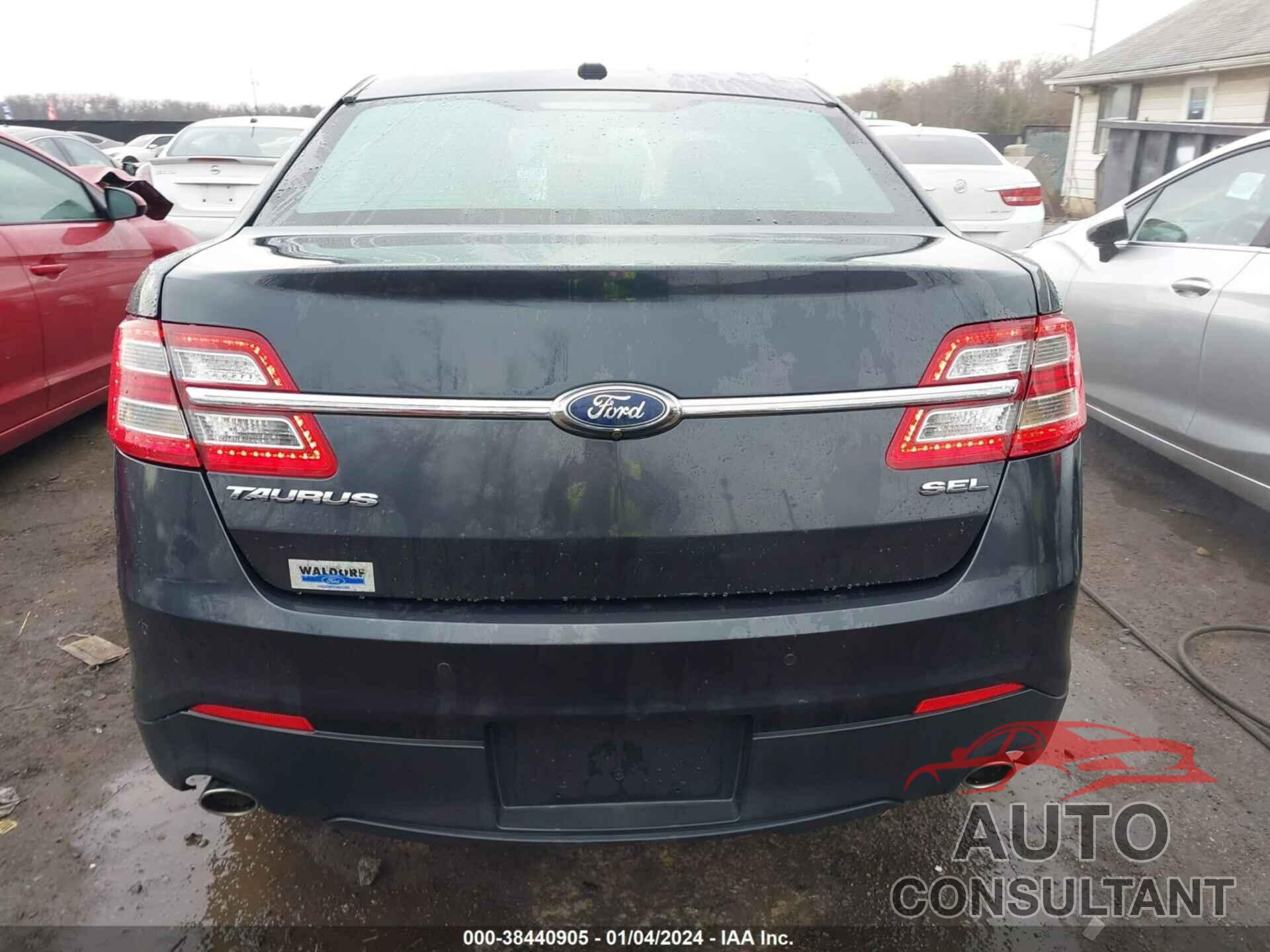 FORD TAURUS 2017 - 1FAHP2E8XHG137030