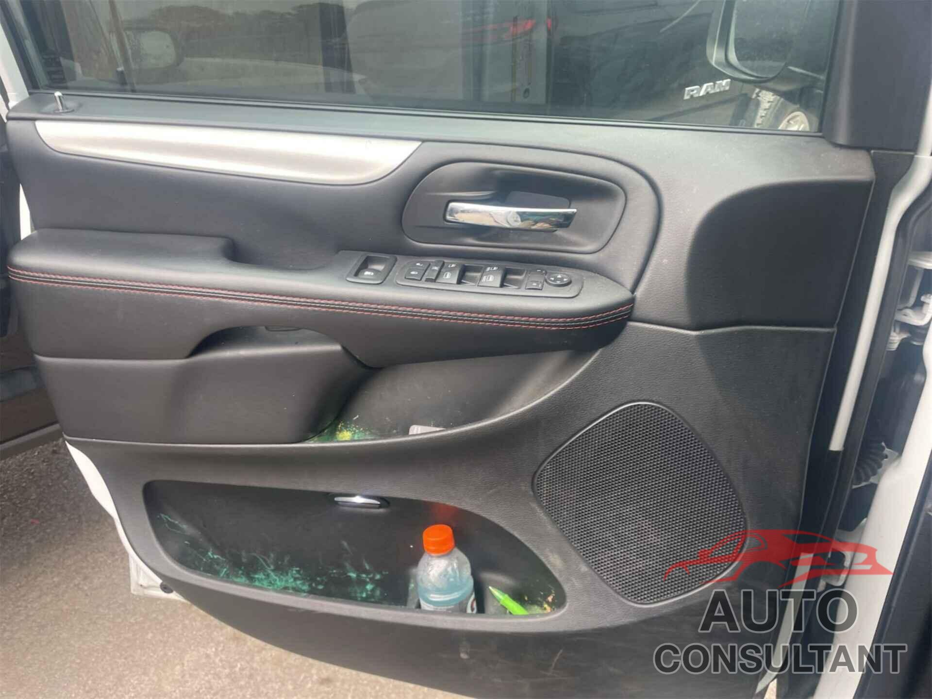 DODGE GRAND CARAVAN 2019 - 2C4RDGEG6KR671031