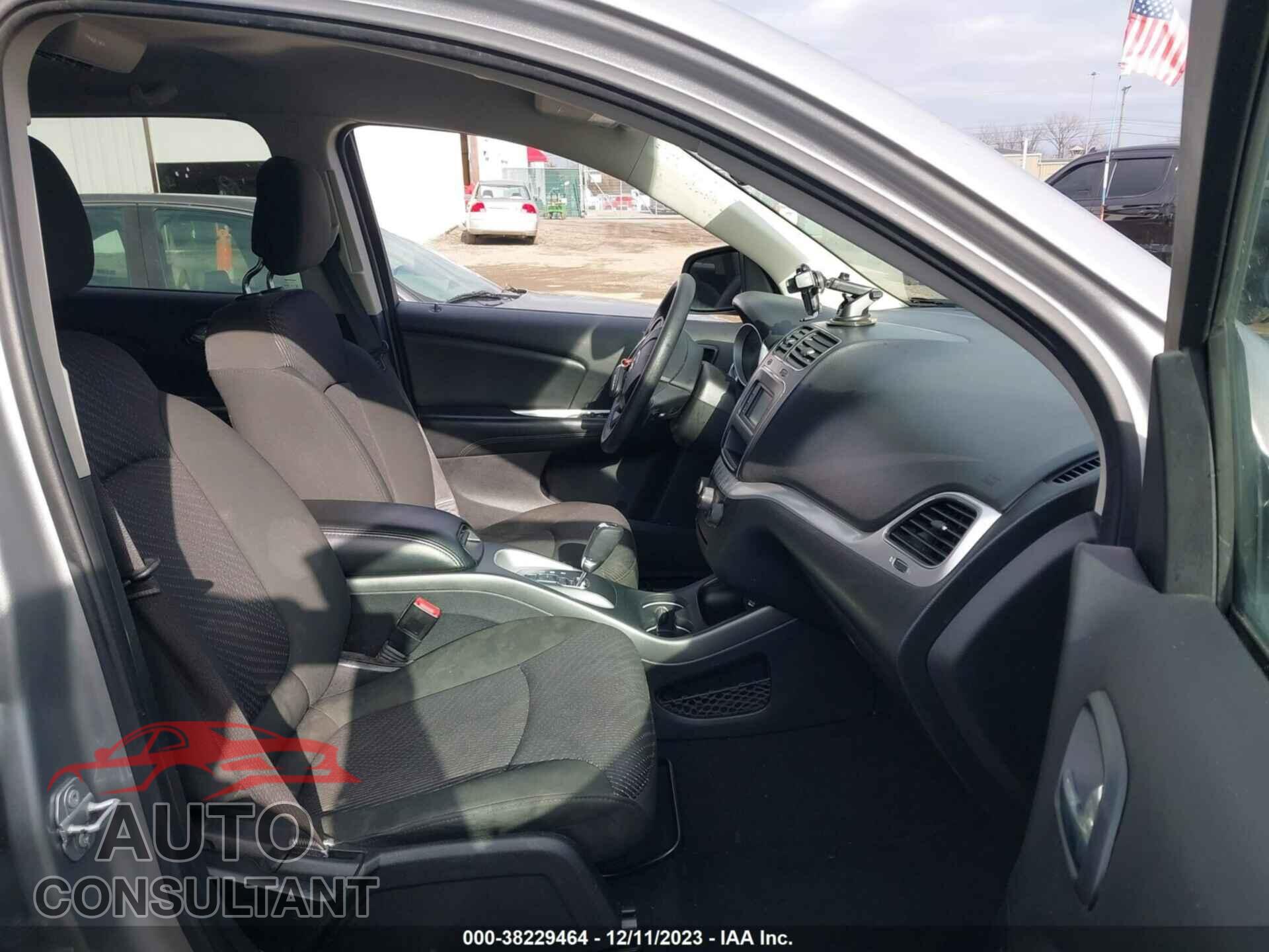 DODGE JOURNEY 2019 - 3C4PDCBB6KT845895