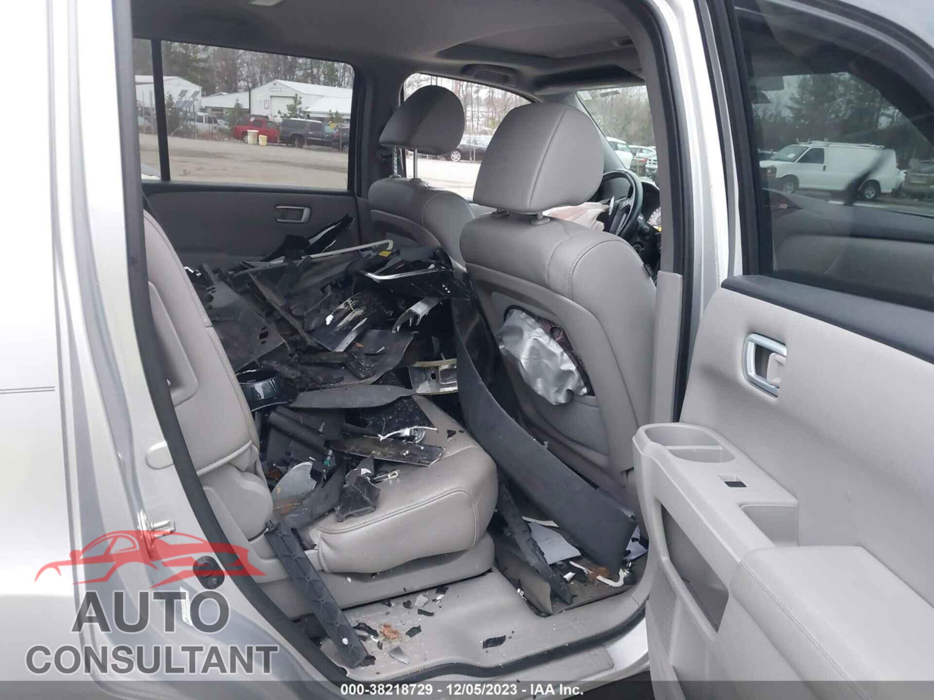 HONDA PILOT 2015 - 5FNYF3H55FB005403