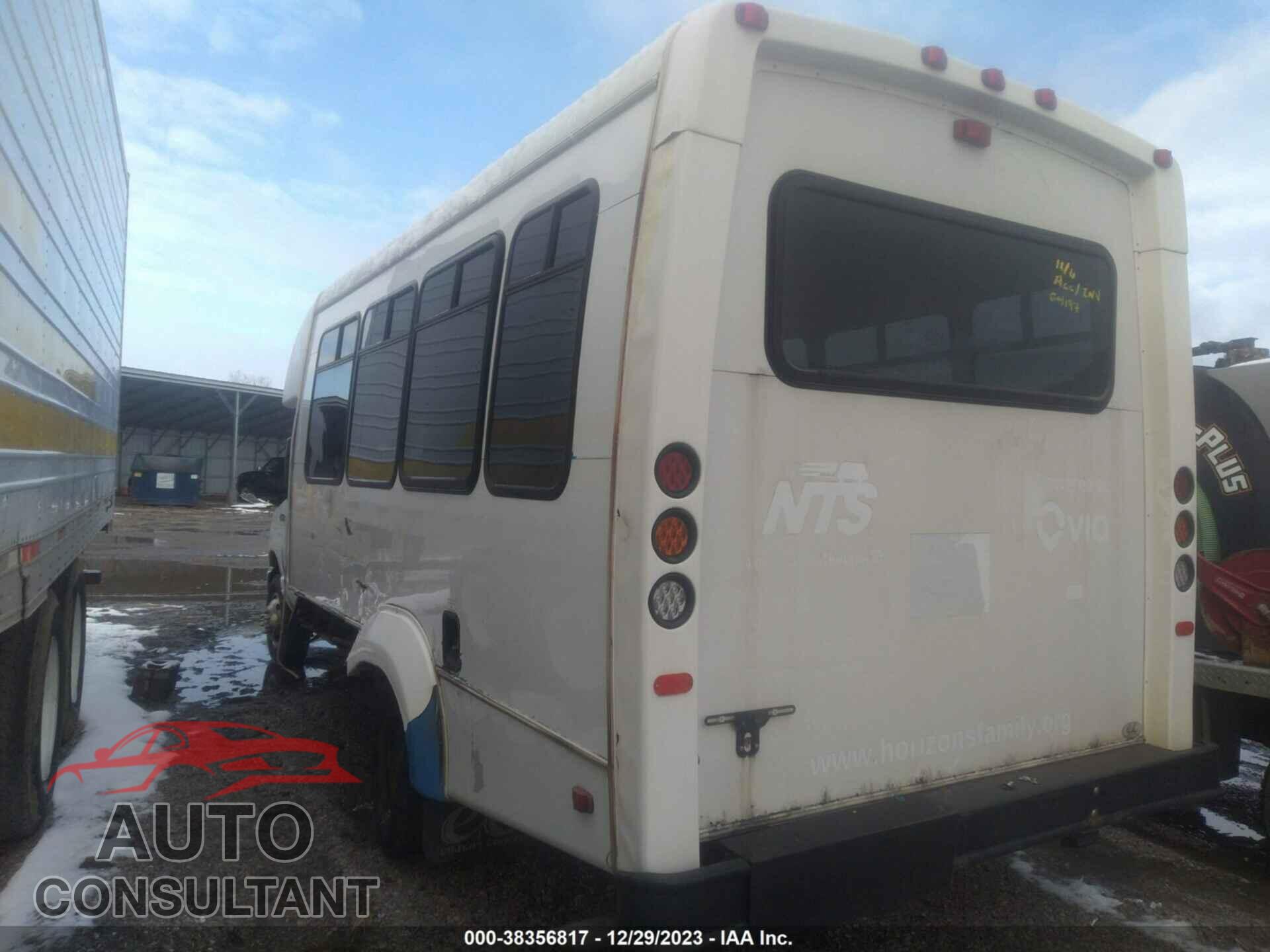 FORD E-450 CUTAWAY 2018 - 1FDFE4FS9JDC04197