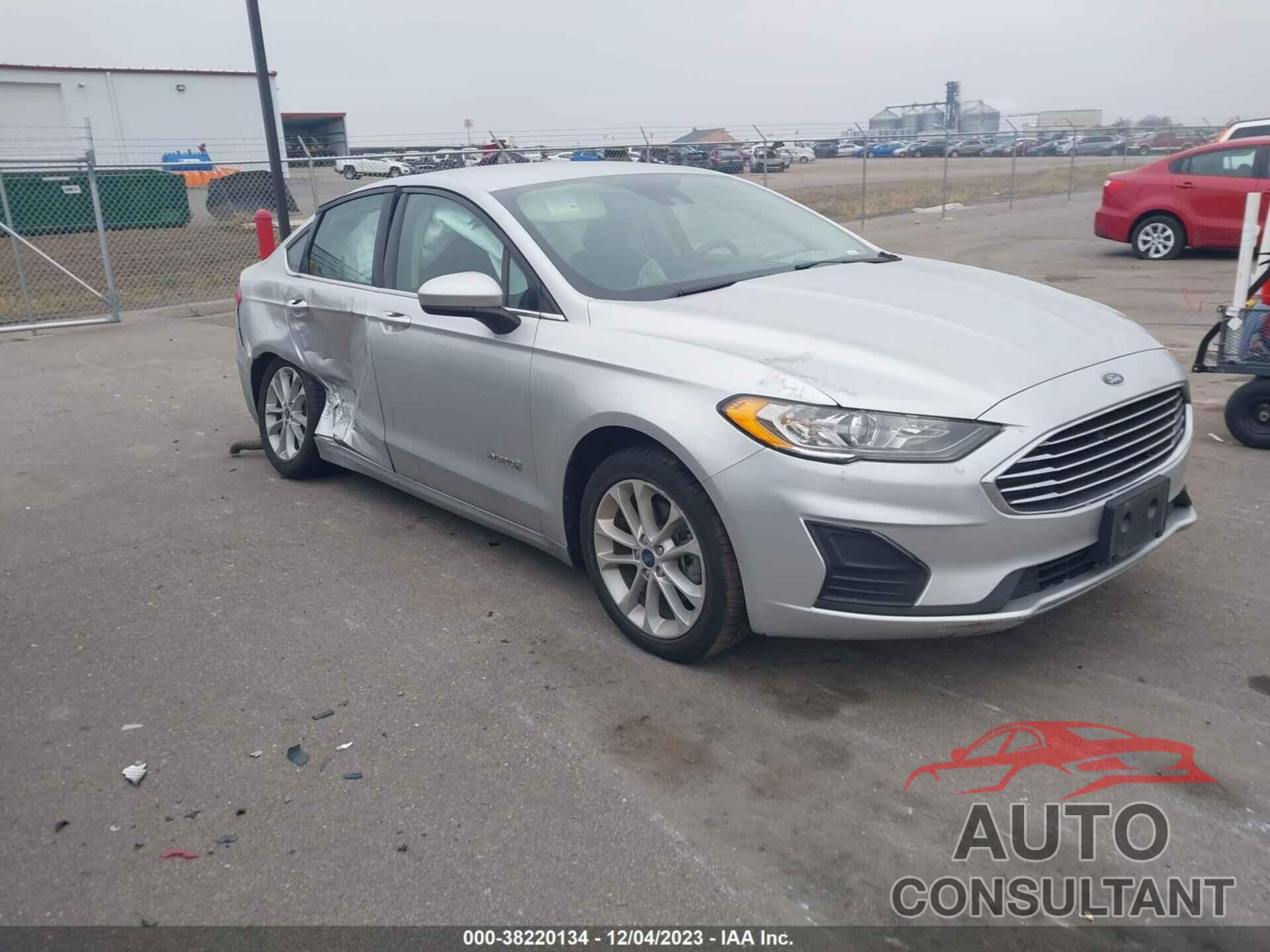 FORD FUSION HYBRID 2019 - 3FA6P0LU2KR187934