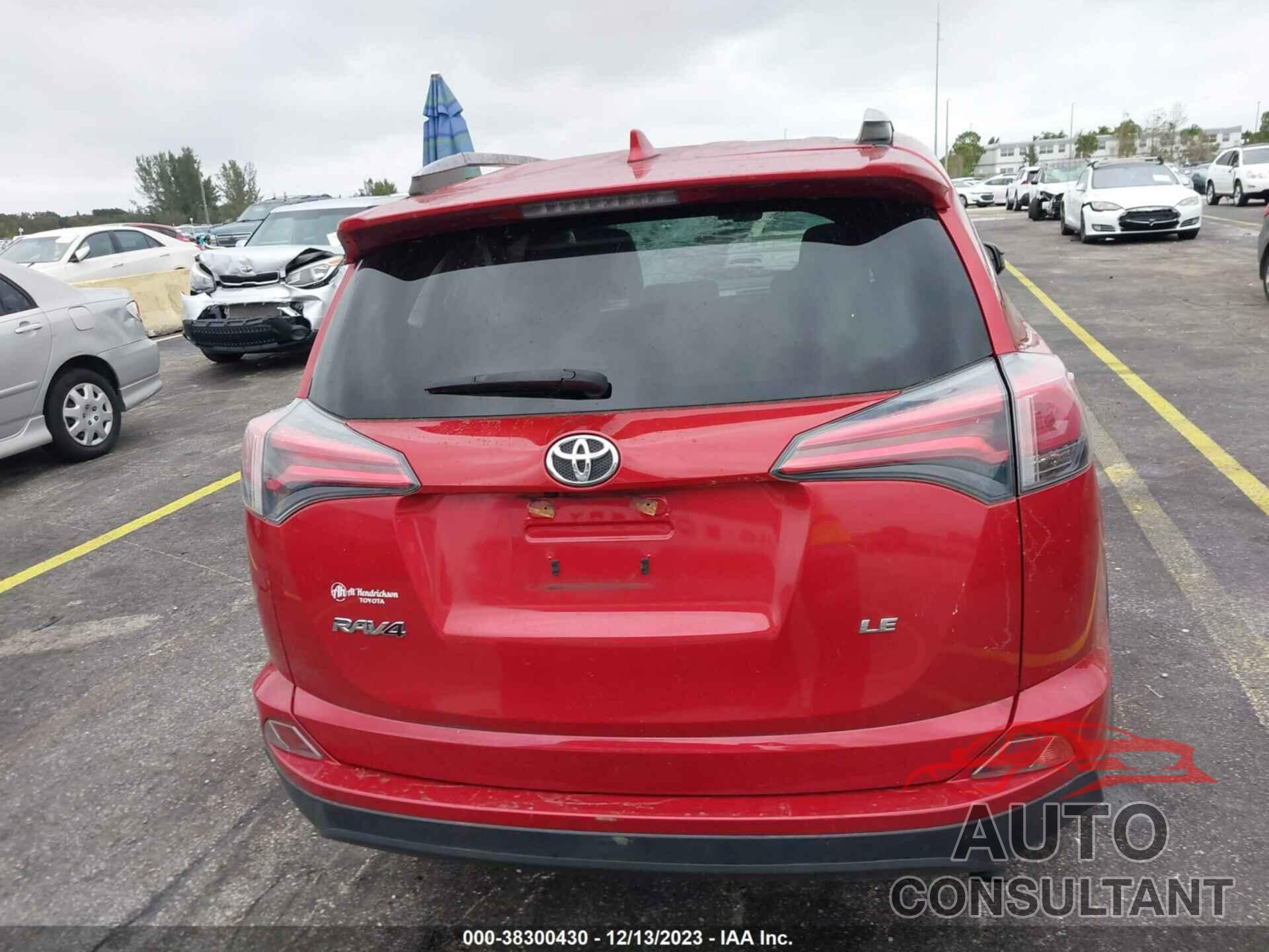 TOYOTA RAV4 2017 - JTMZFREV1HJ109815