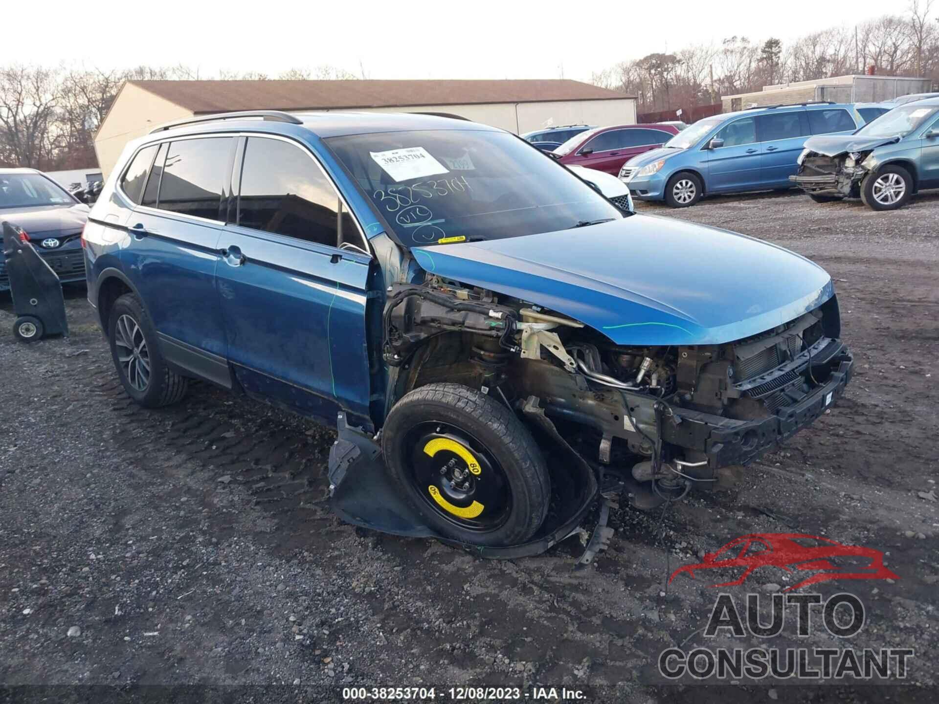 VOLKSWAGEN TIGUAN 2019 - 3VV2B7AX4KM130310