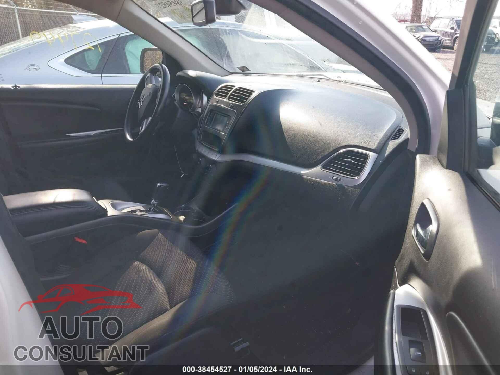 DODGE JOURNEY 2018 - 3C4PDCABXJT533899
