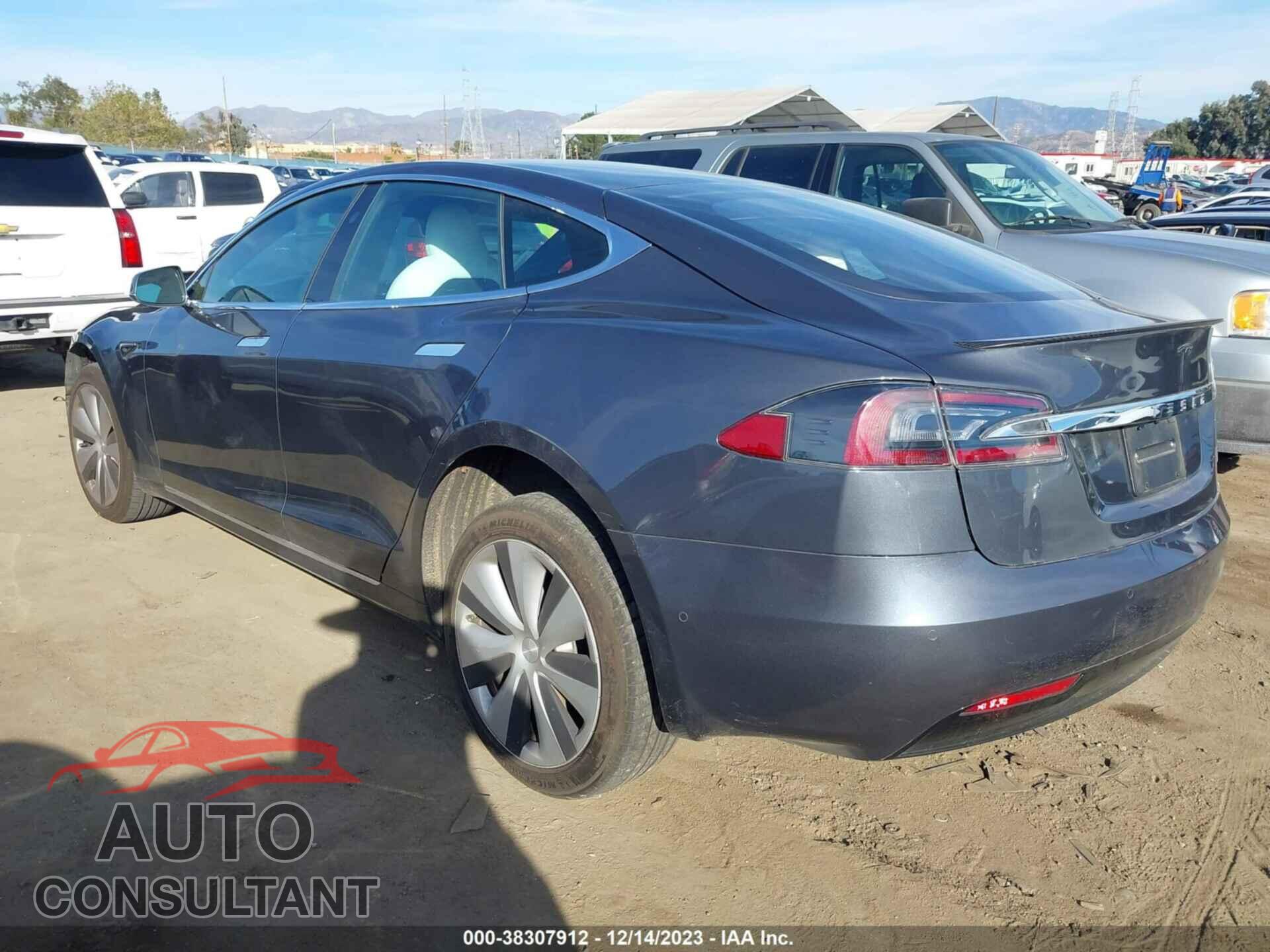 TESLA MODEL S 2020 - 5YJSA1E41LF382729