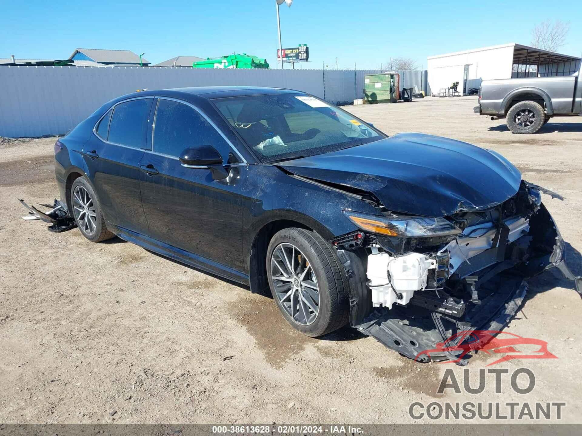 TOYOTA CAMRY 2023 - 4T1K61AK0PU755242