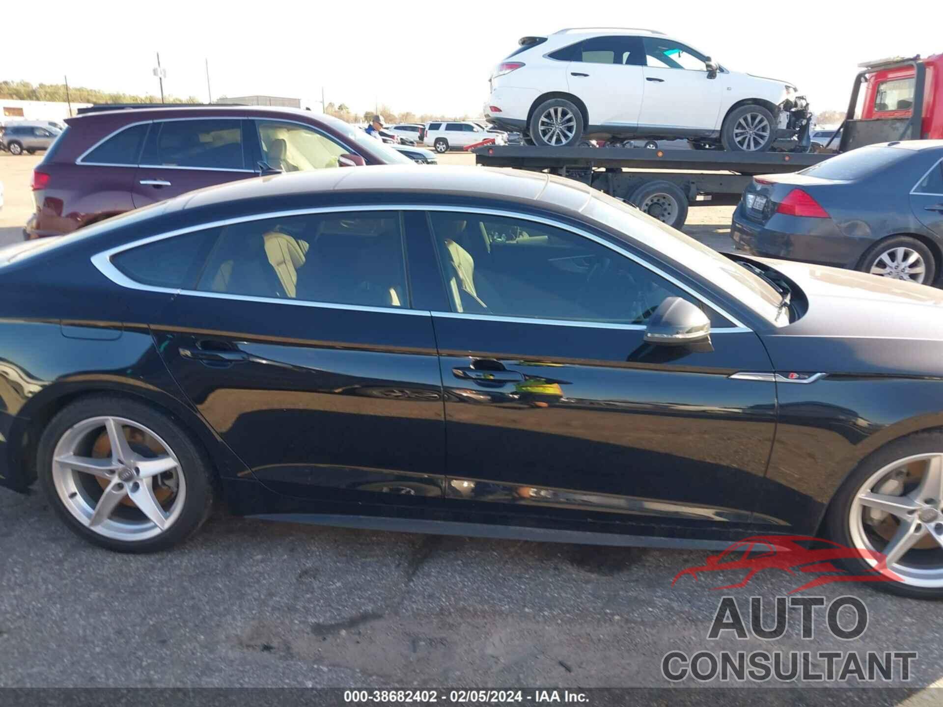 AUDI A5 2019 - WAUDNCF51KA026138