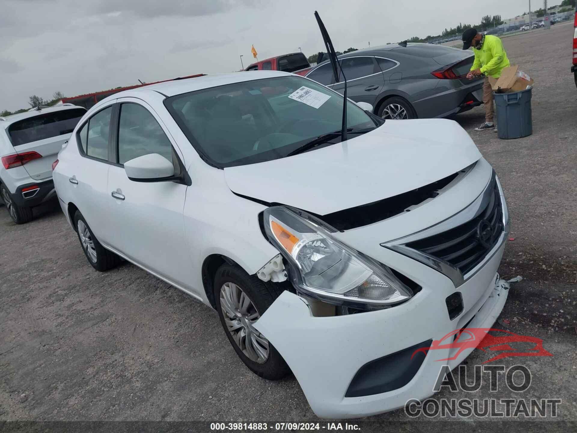 NISSAN VERSA 2017 - 3N1CN7APXHK442343