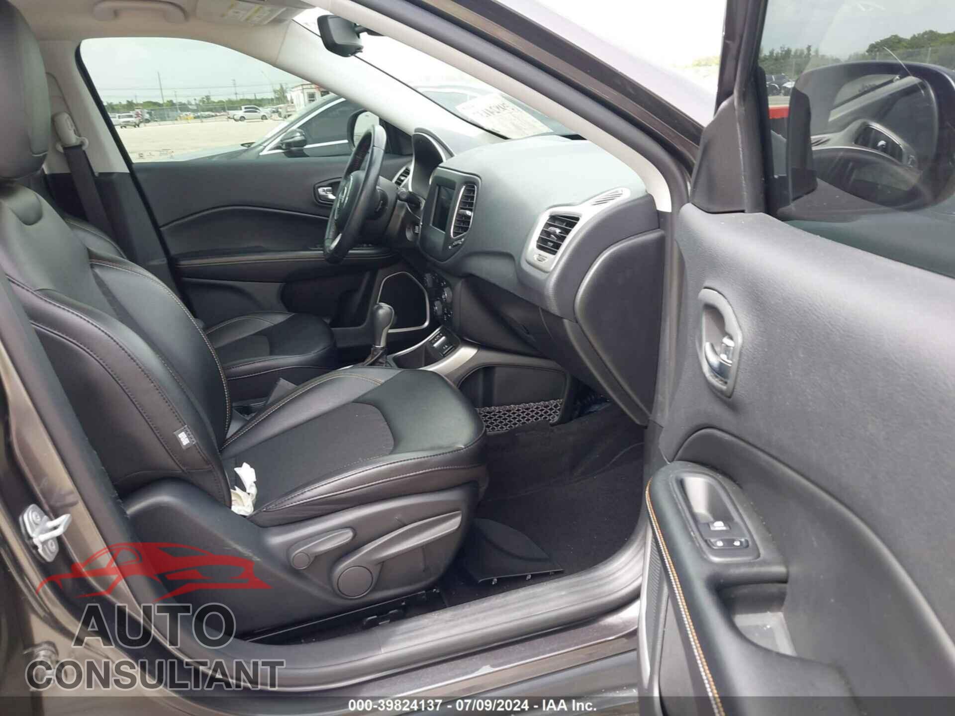 JEEP COMPASS 2020 - 3C4NJCBB9LT121183