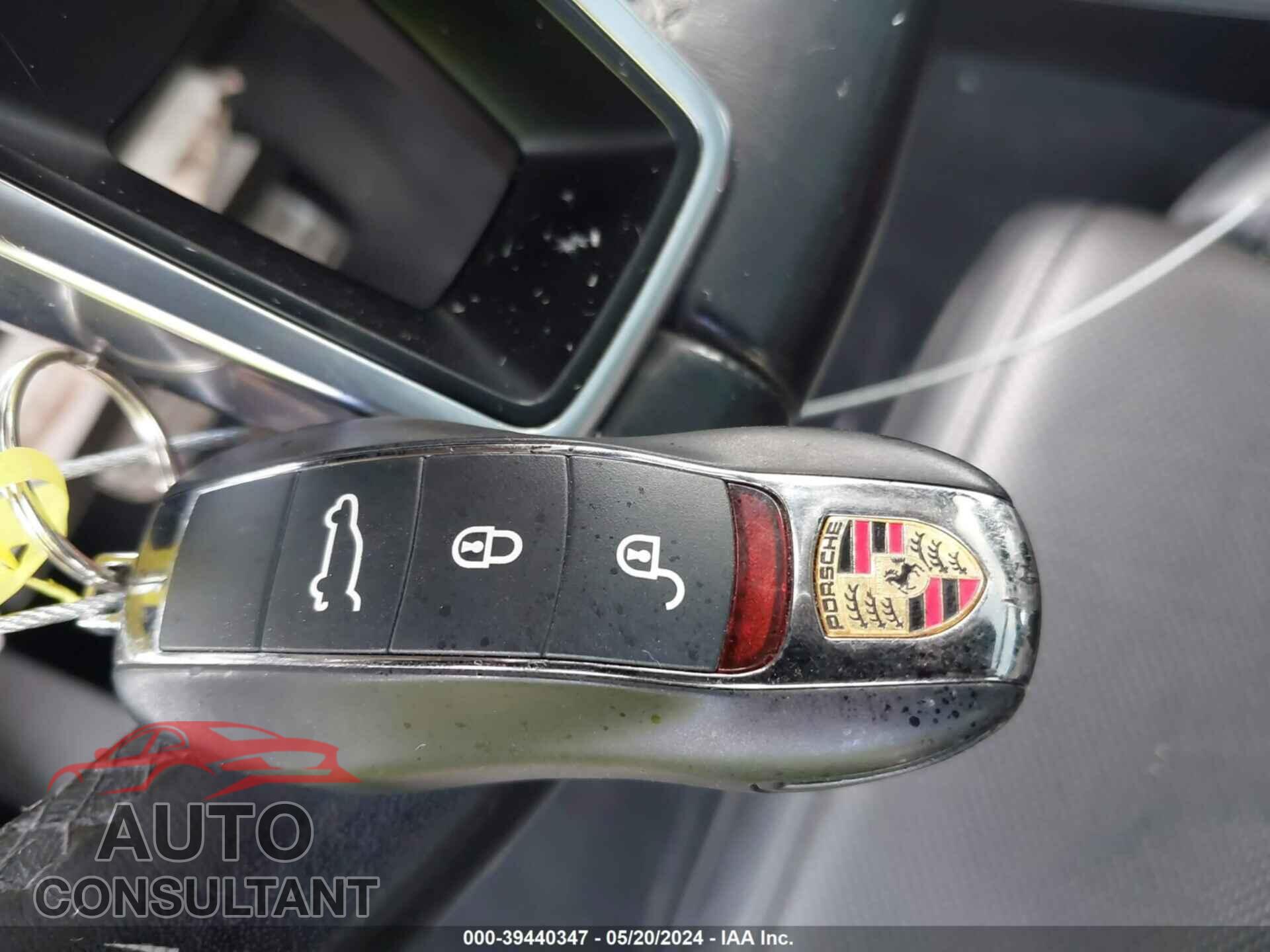 PORSCHE CAYENNE 2016 - WP1AD2A26GLA79086