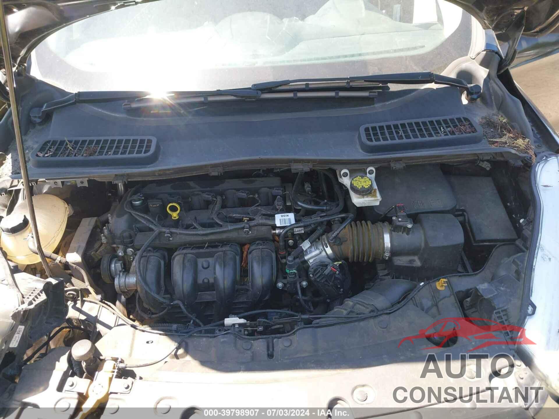 FORD ESCAPE 2017 - 1FMCU0F72HUD43155