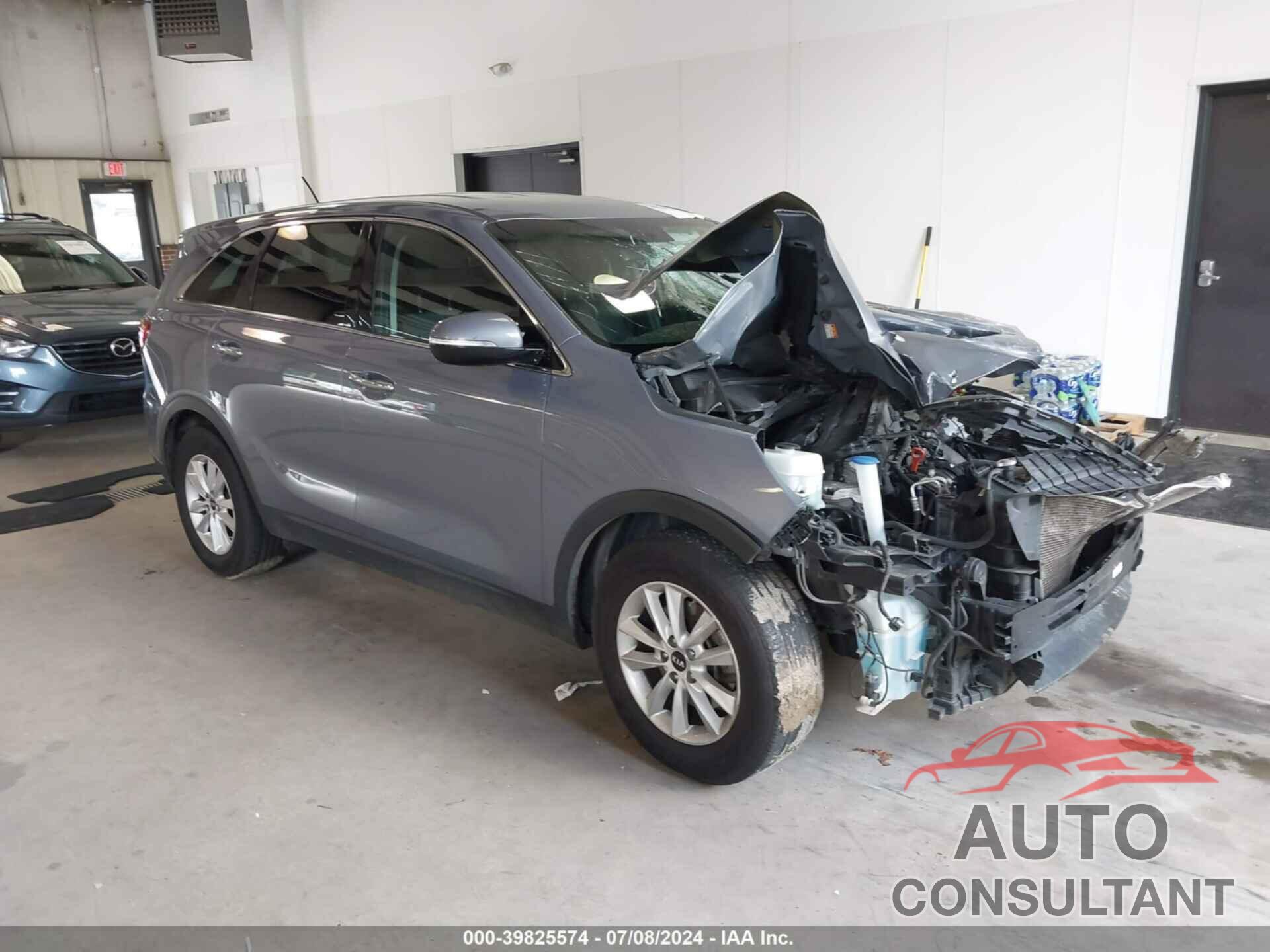 KIA SORENTO 2019 - 5XYPG4A31KG599174