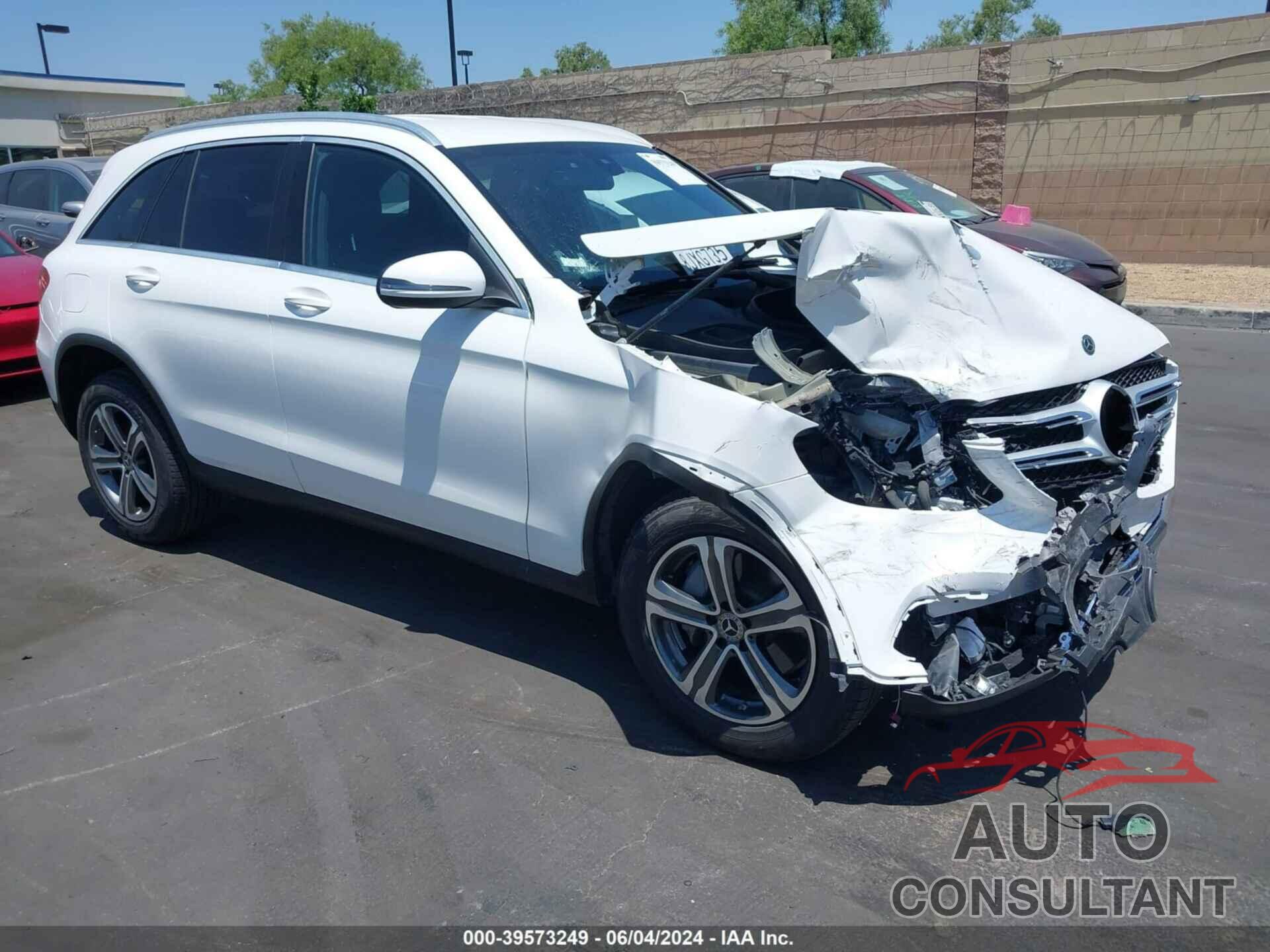 MERCEDES-BENZ GLC 300 2019 - WDC0G4JB9KF600335