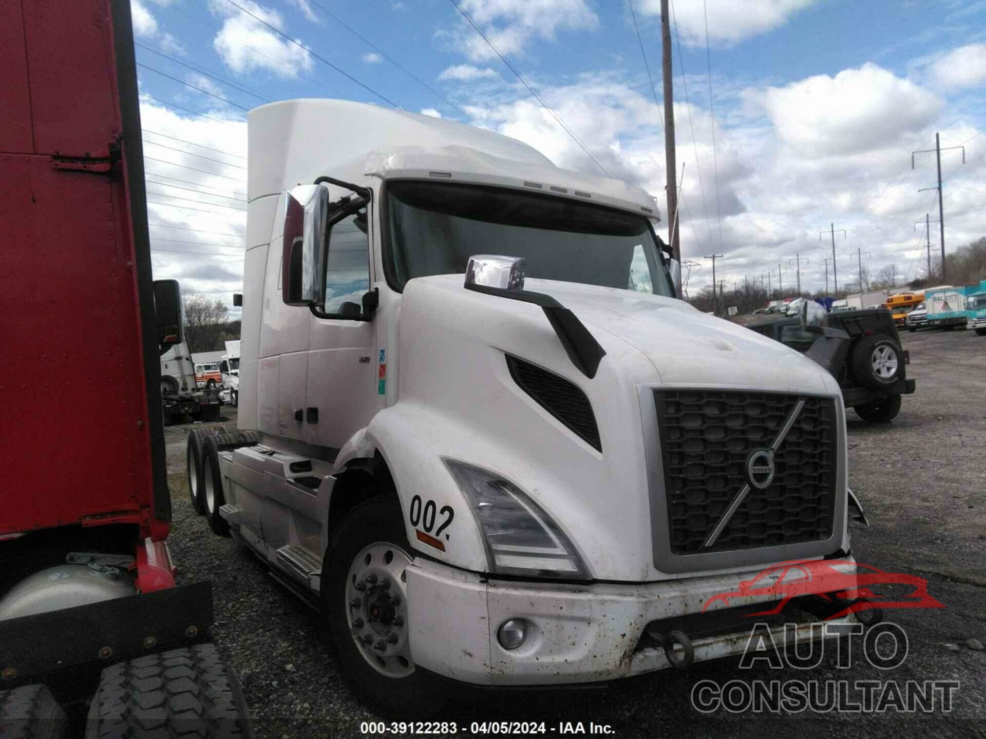 VOLVO VNR 2018 - 4V4WC9EH7JN892079