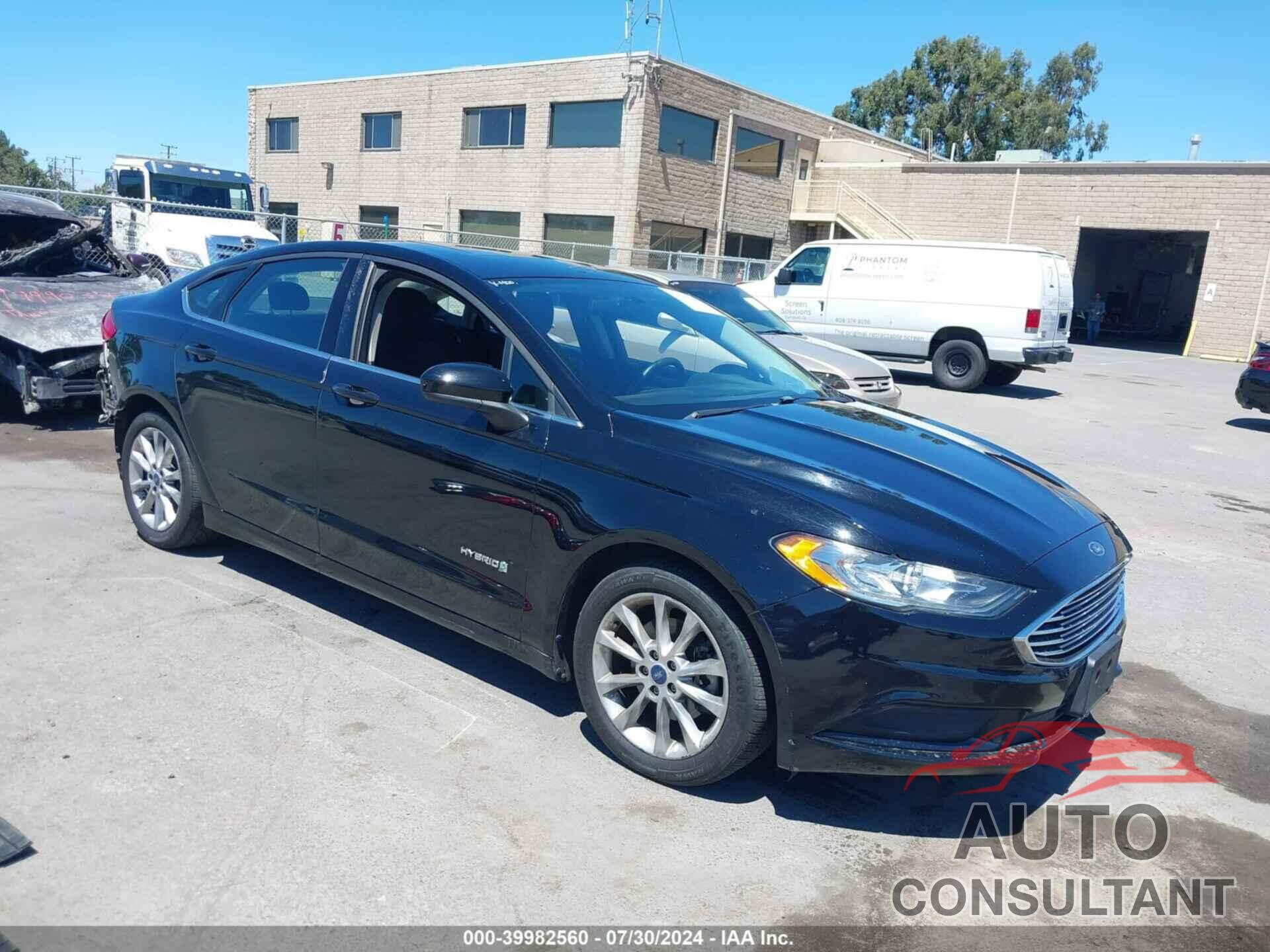 FORD FUSION HYBRID 2017 - 3FA6P0LU9HR233820