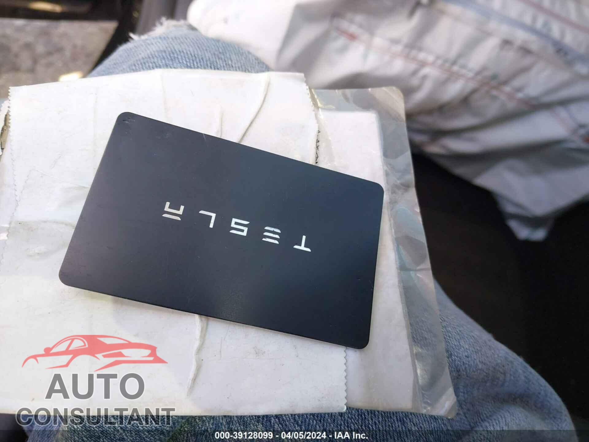 TESLA MODEL 3 2021 - 5YJ3E1EA5MF097550