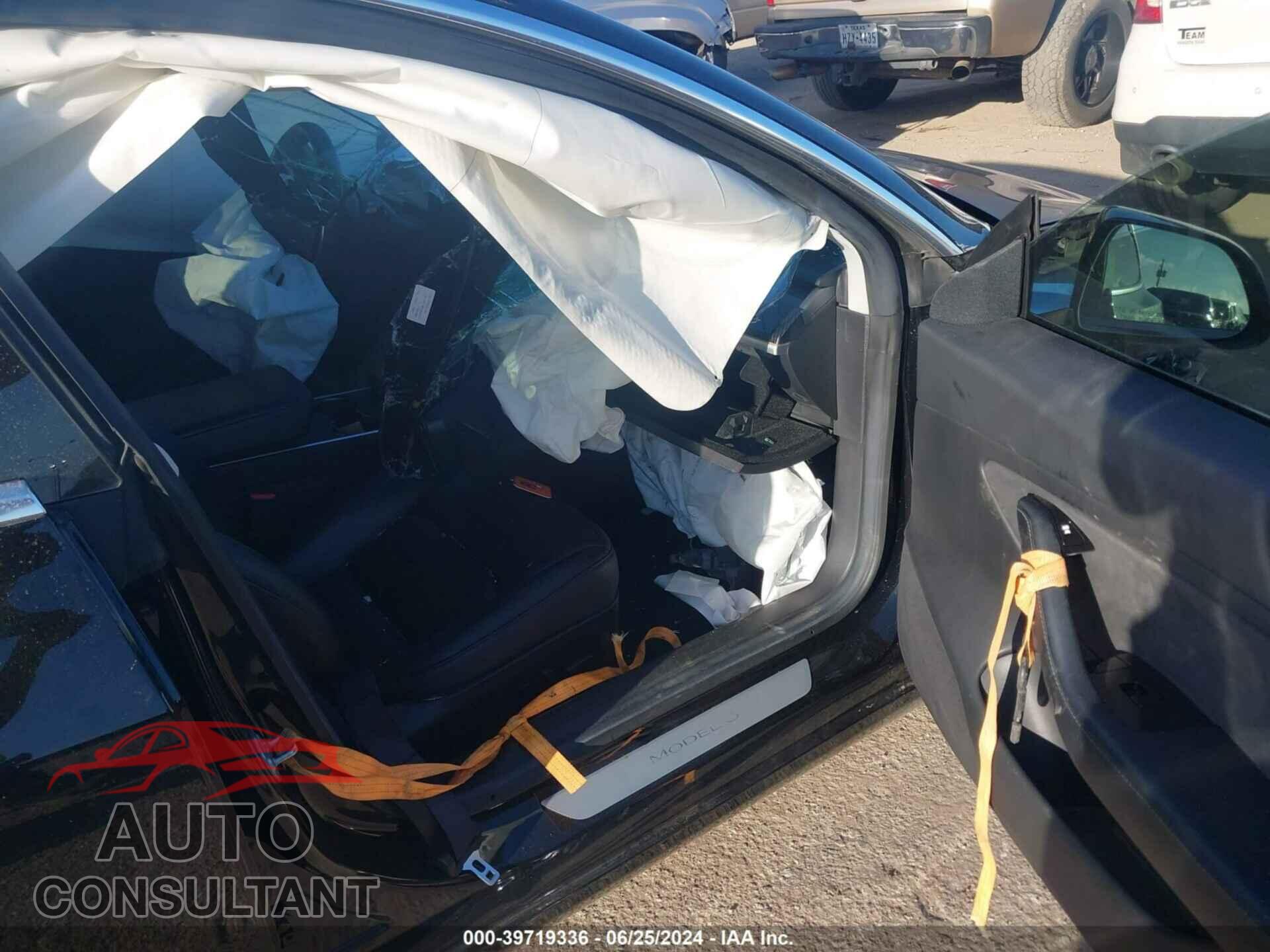 TESLA MODEL 3 2019 - 5YJ3E1EA2KF409899