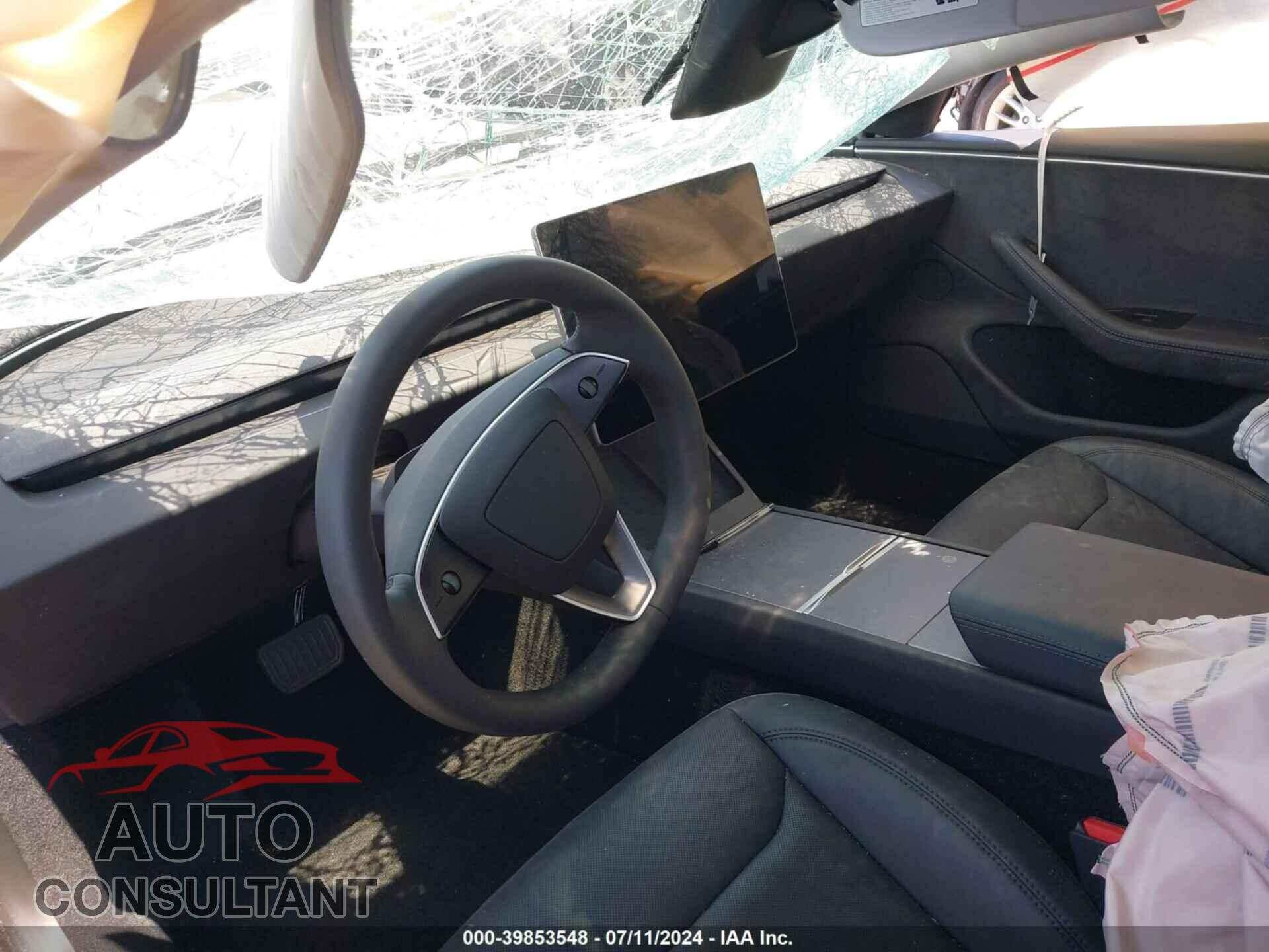 TESLA MODEL 3 2024 - 5YJ3E1EB7RF729092