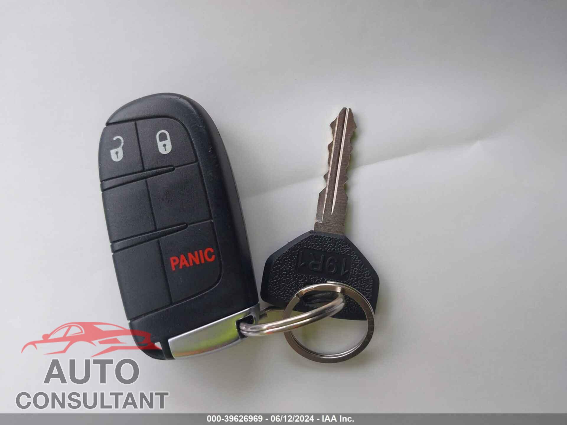 DODGE JOURNEY 2017 - 3C4PDCBG7HT526865