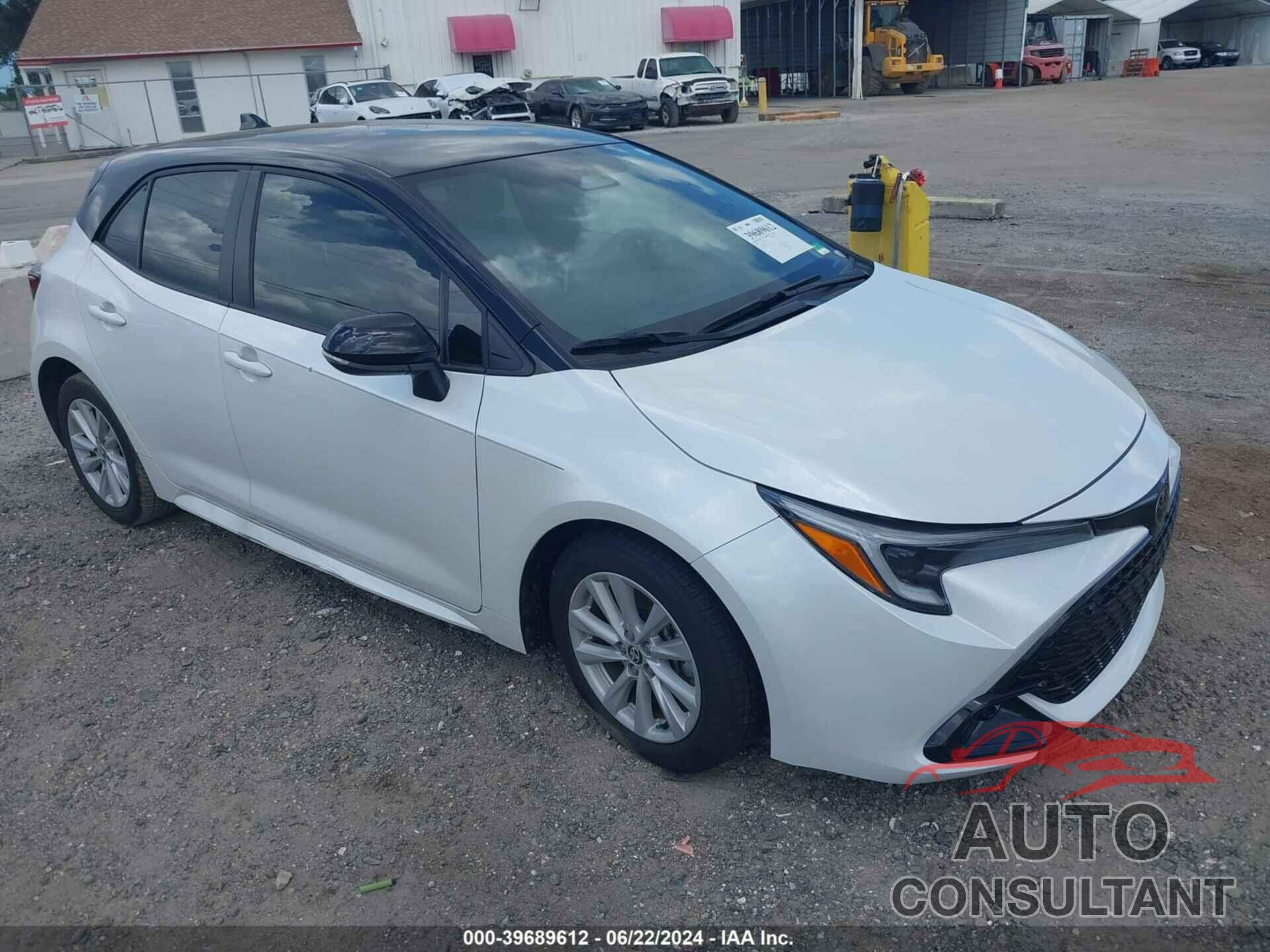 TOYOTA COROLLA 2024 - JTND4MBE5R3217637