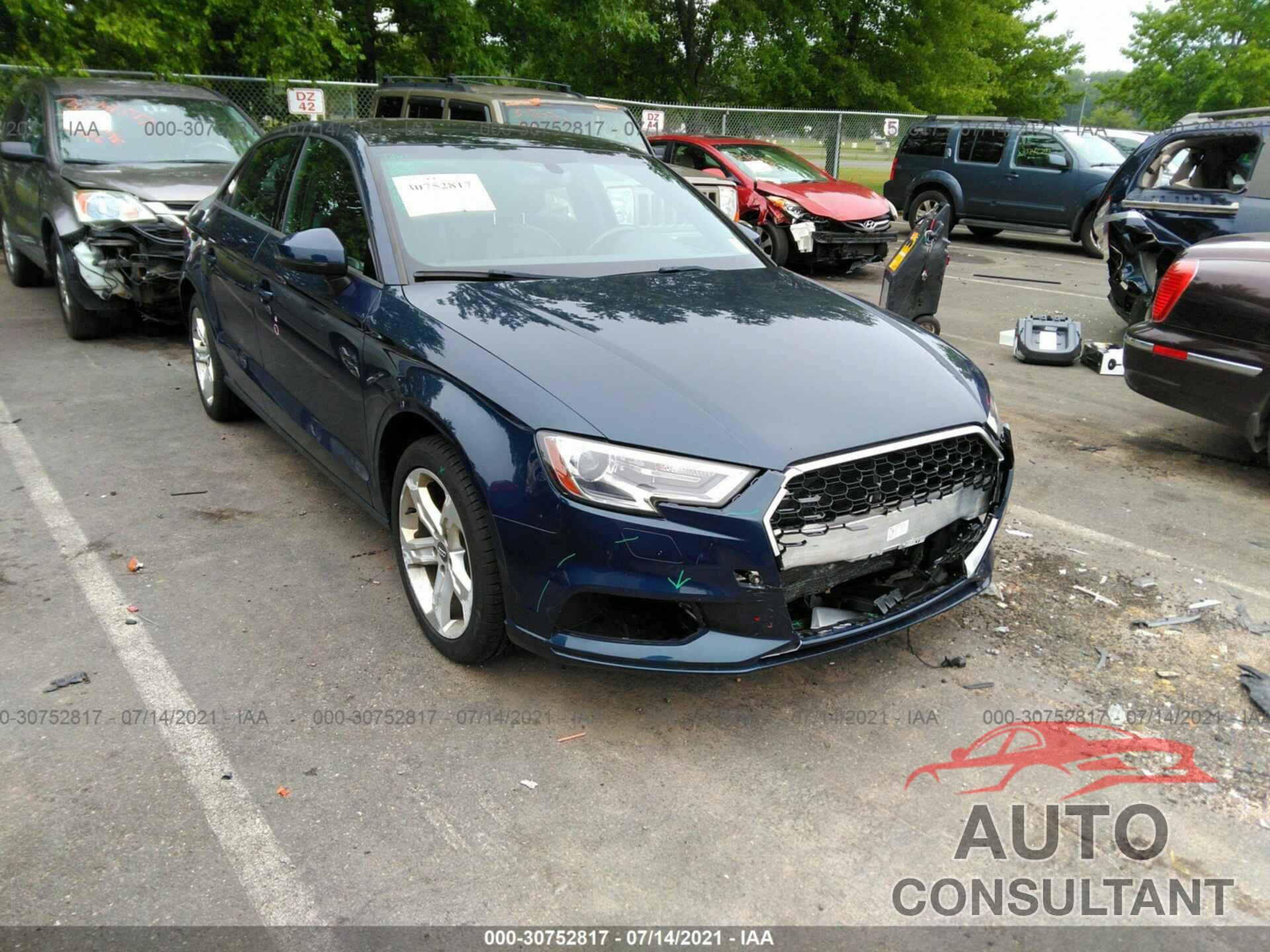 AUDI A3 SEDAN 2017 - WAUB8GFF9H1034673