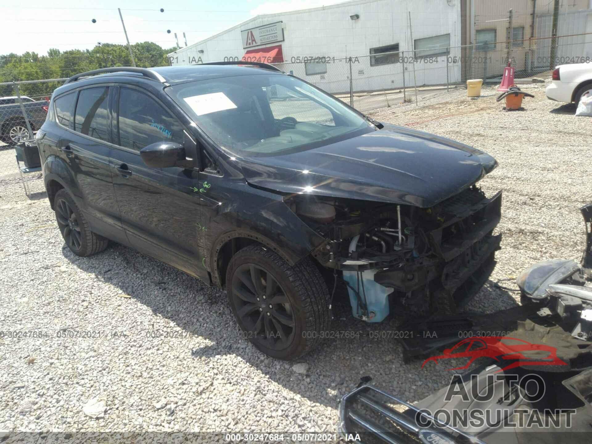FORD ESCAPE 2017 - 1FMCU0GD8HUA35976