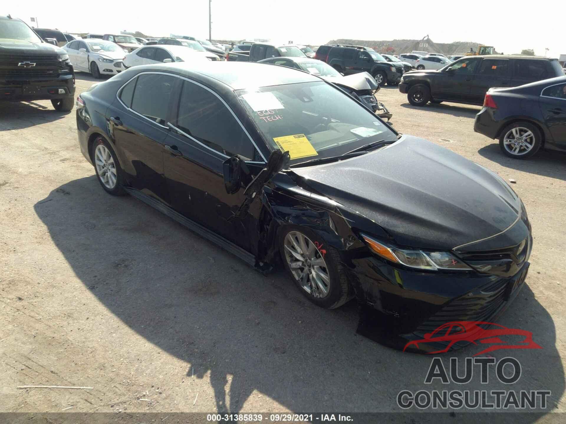 TOYOTA CAMRY 2019 - 4T1B11HK1KU251652