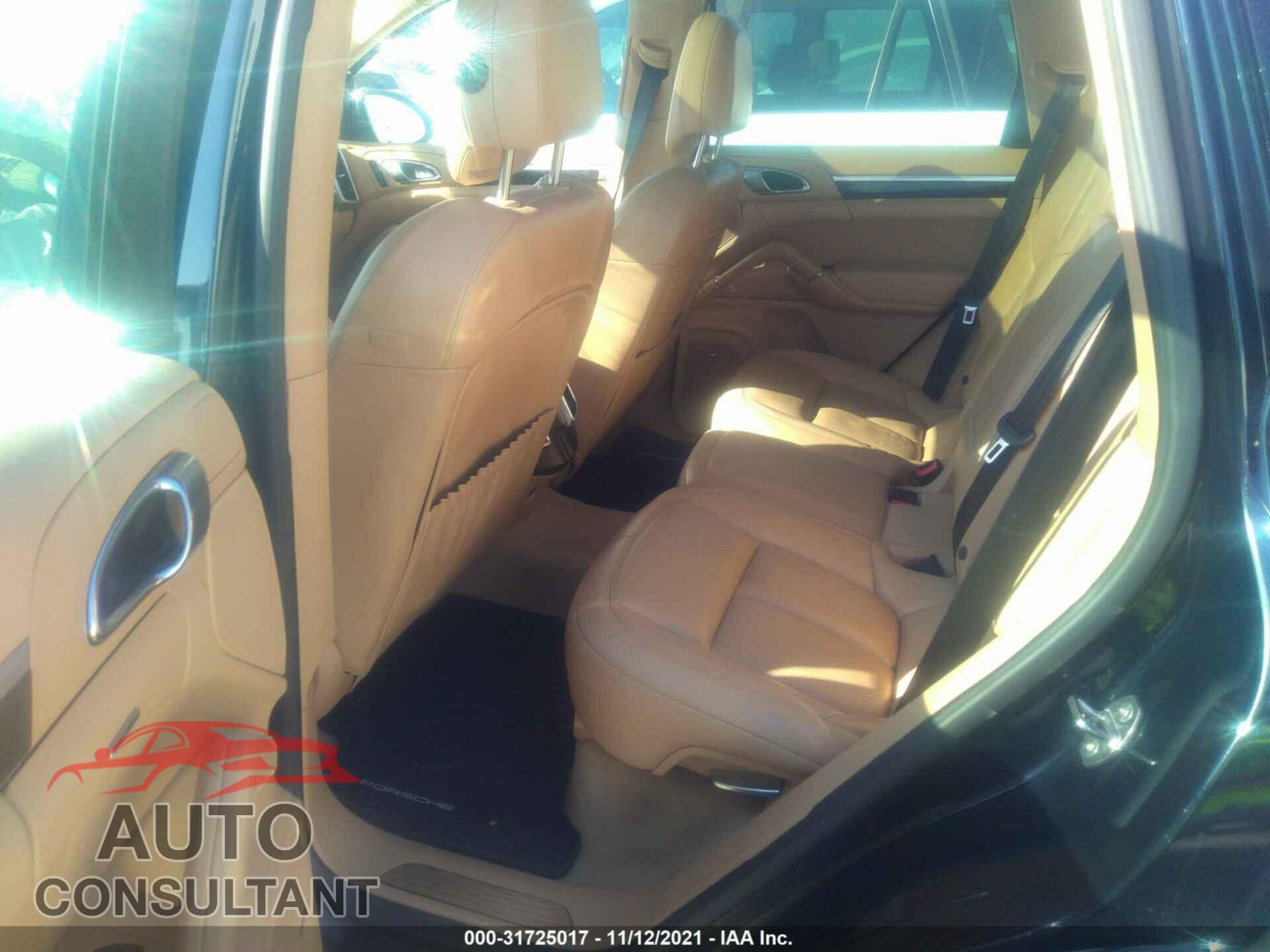 PORSCHE CAYENNE 2016 - WP1AA2A21GLA02523