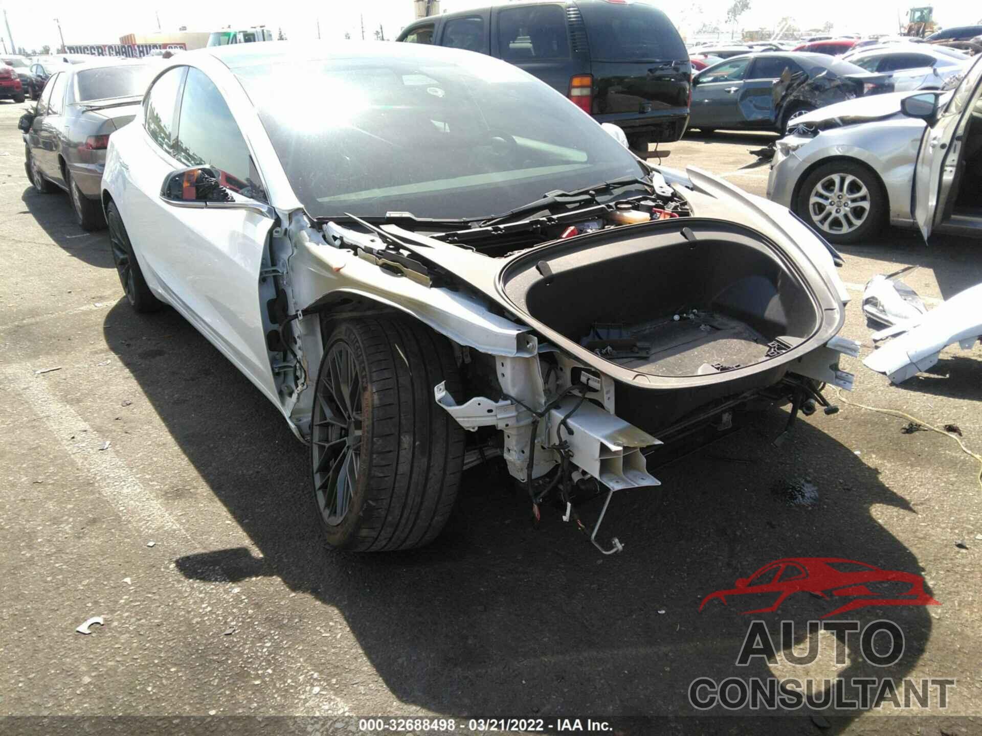 TESLA MODEL 3 2019 - 5YJ3E1EB6KF393215