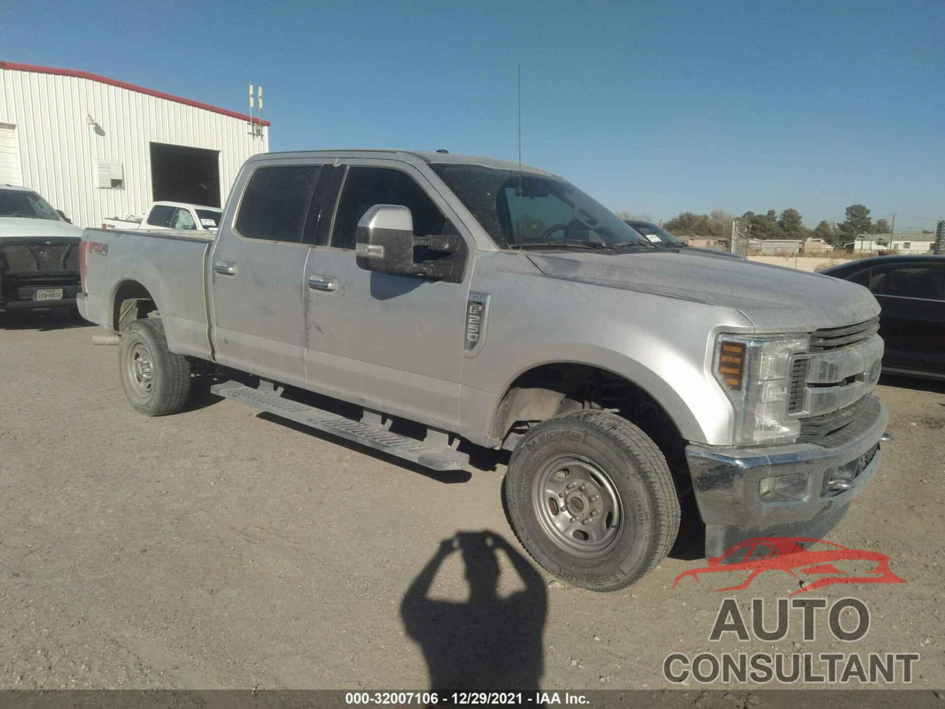 FORD SUPER DUTY F-250 SRW 2018 - 1FT7W2B62JED00220