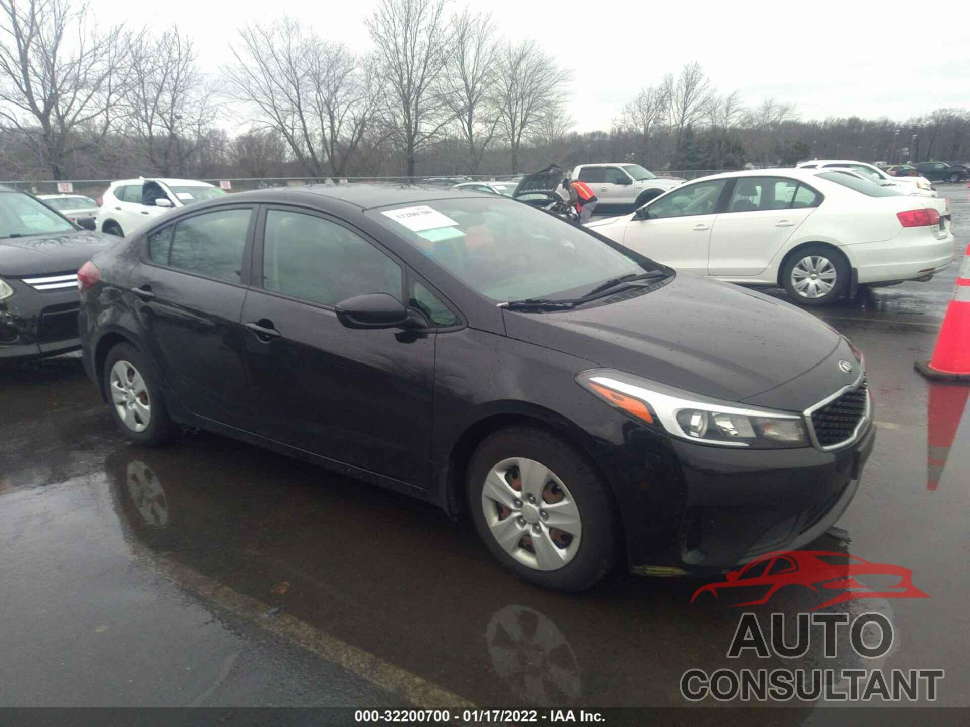 KIA FORTE 2018 - 3KPFK4A79JE282574