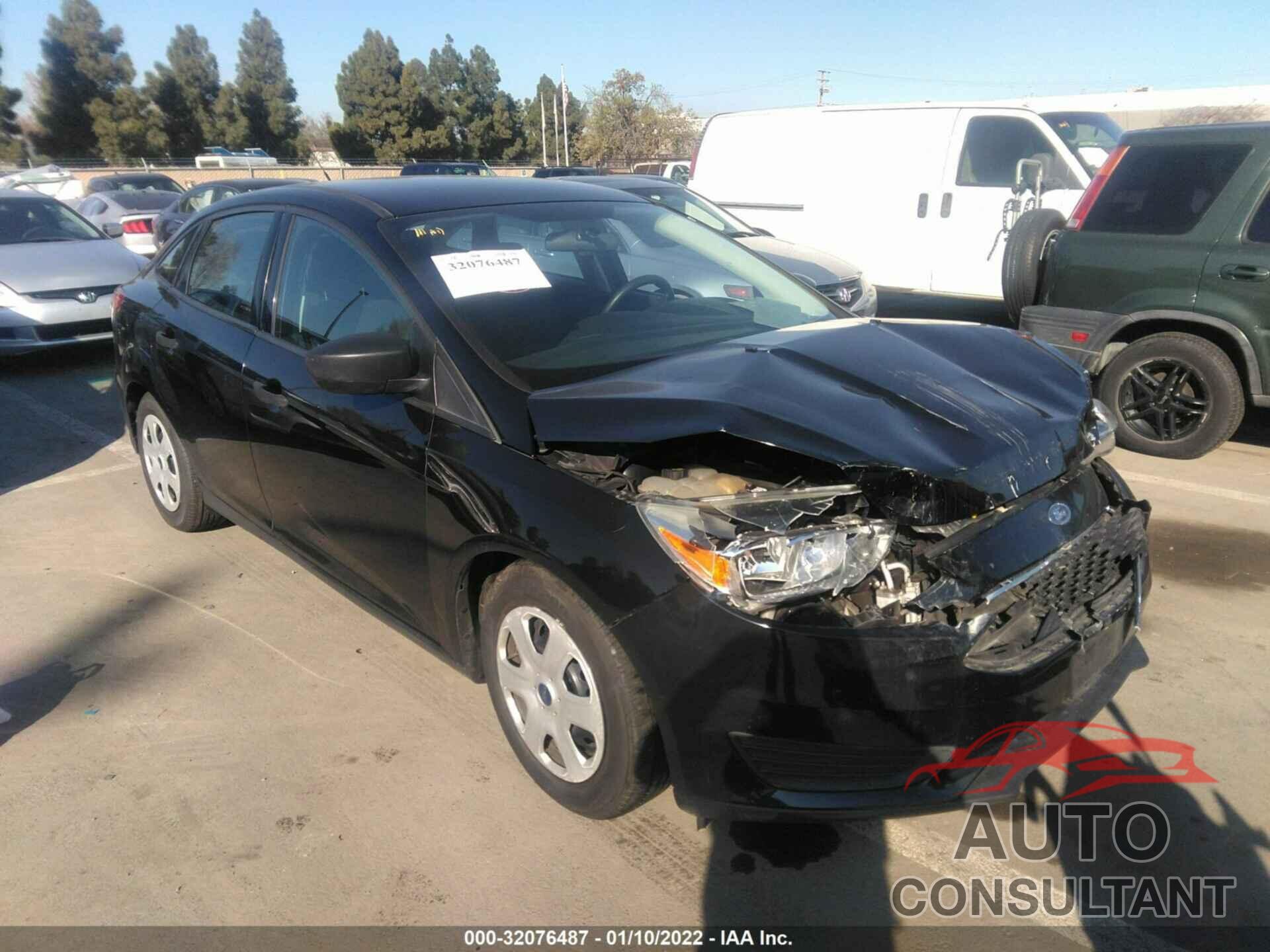 FORD FOCUS 2016 - 1FADP3E22GL263145