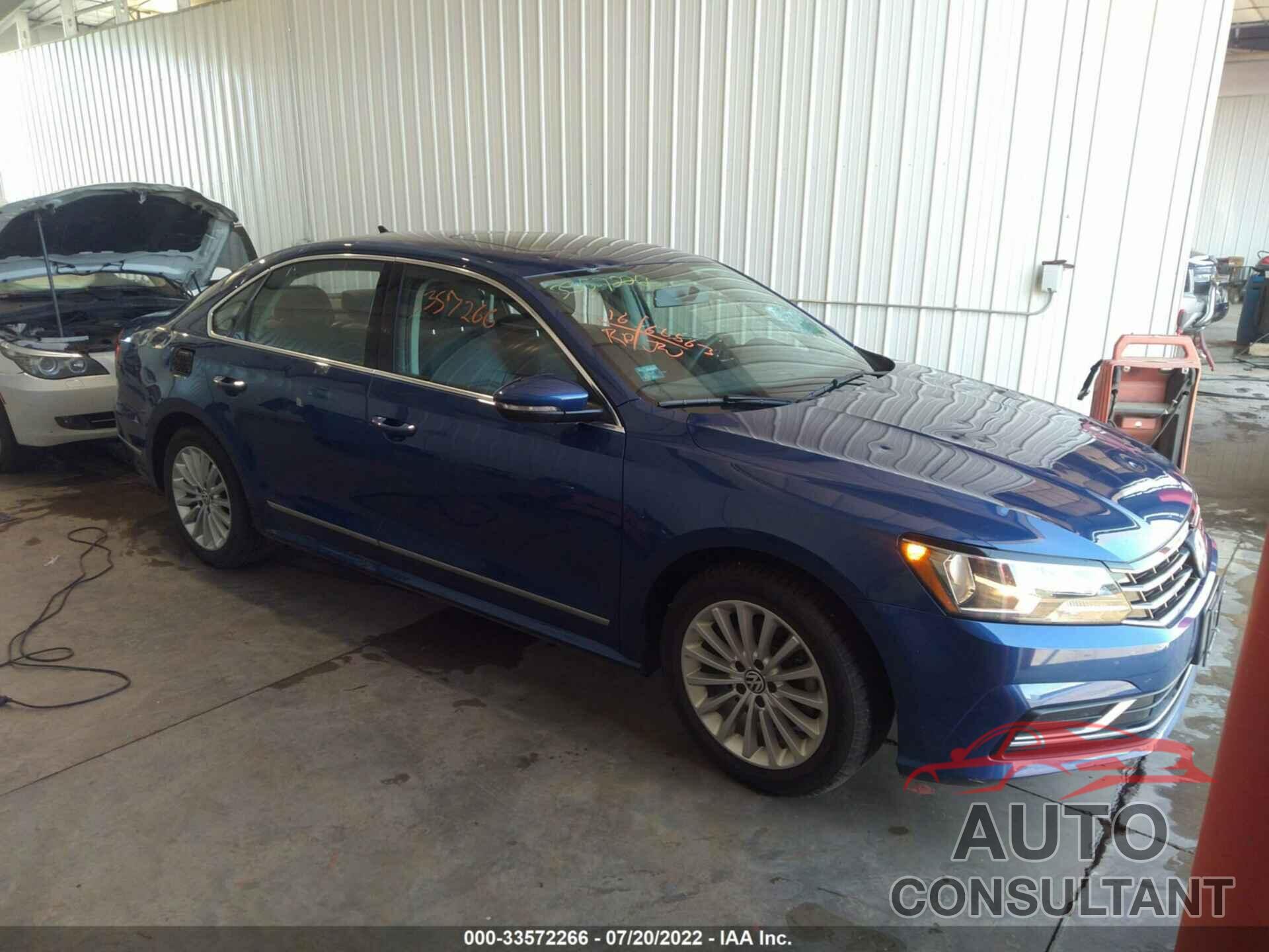 VOLKSWAGEN PASSAT 2016 - 1VWBT7A39GC015538