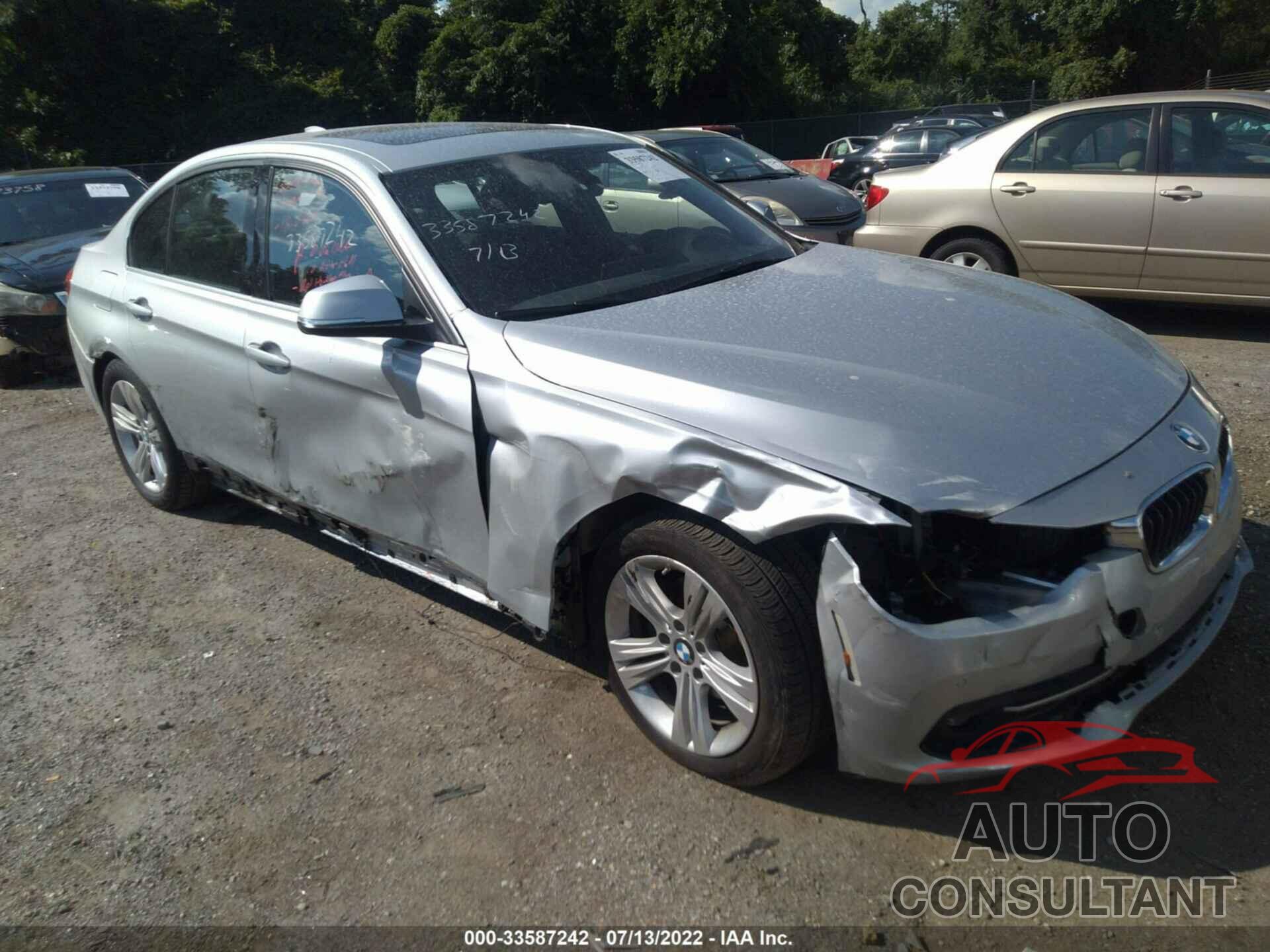 BMW 3 SERIES 2017 - WBA8D9G38HNU64189