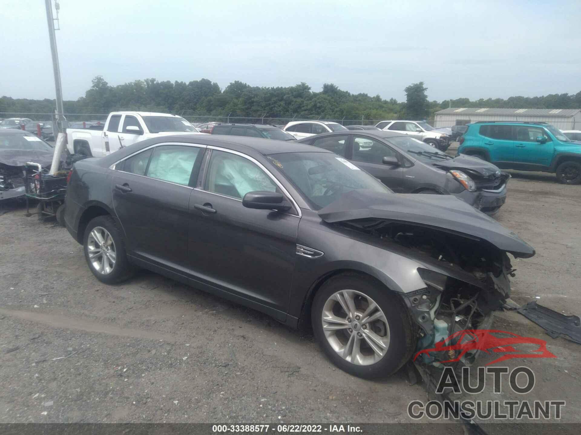 FORD TAURUS 2017 - 1FAHP2E86HG104851