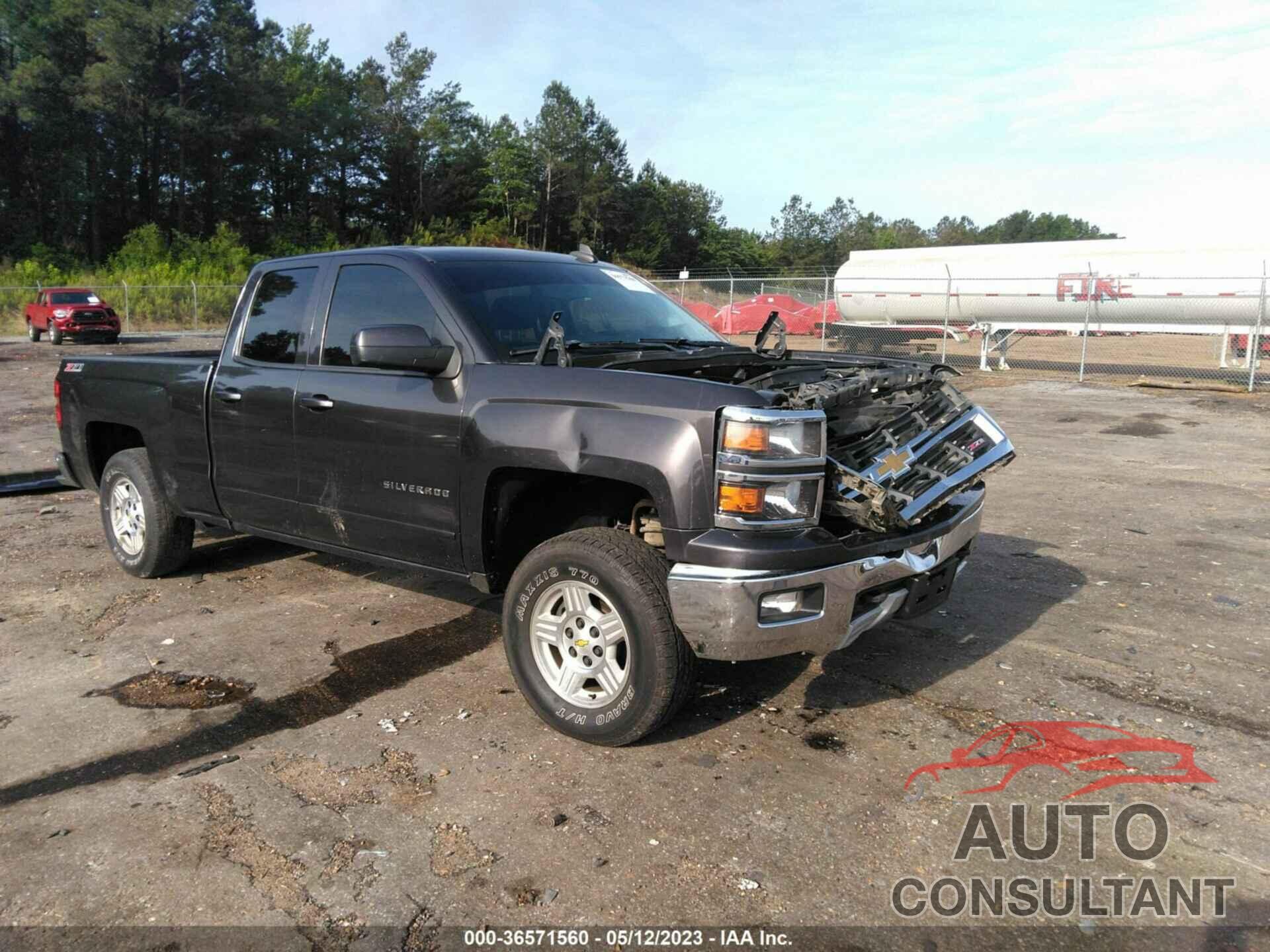 CHEVROLET SILVERADO 1500 2015 - 1GCVKREC7FZ337776