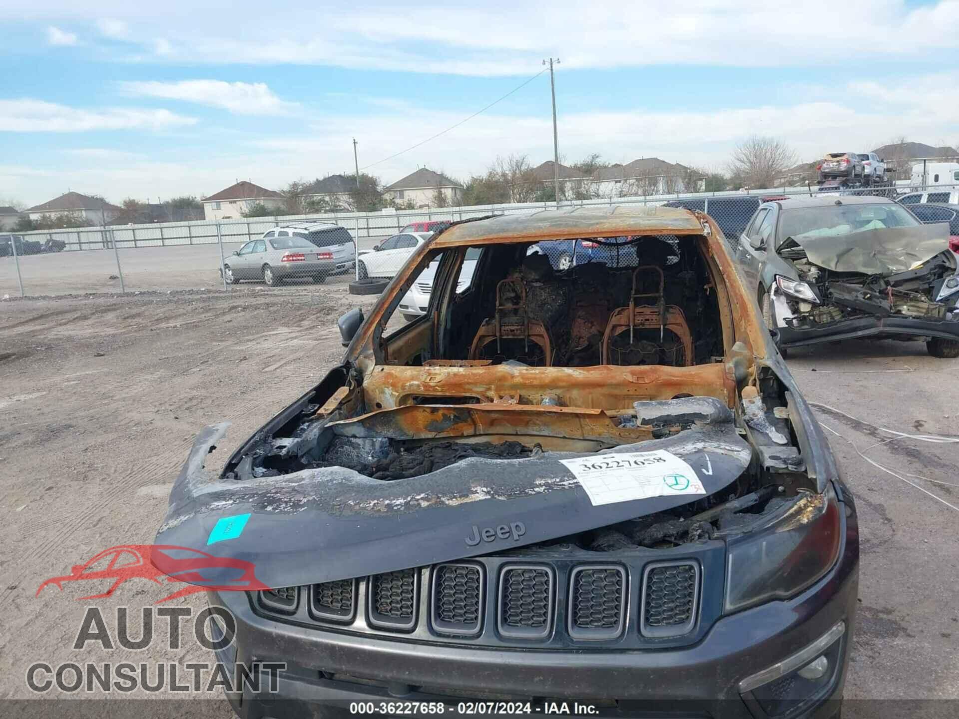 JEEP COMPASS 2019 - 3C4NJDDB5KT770254