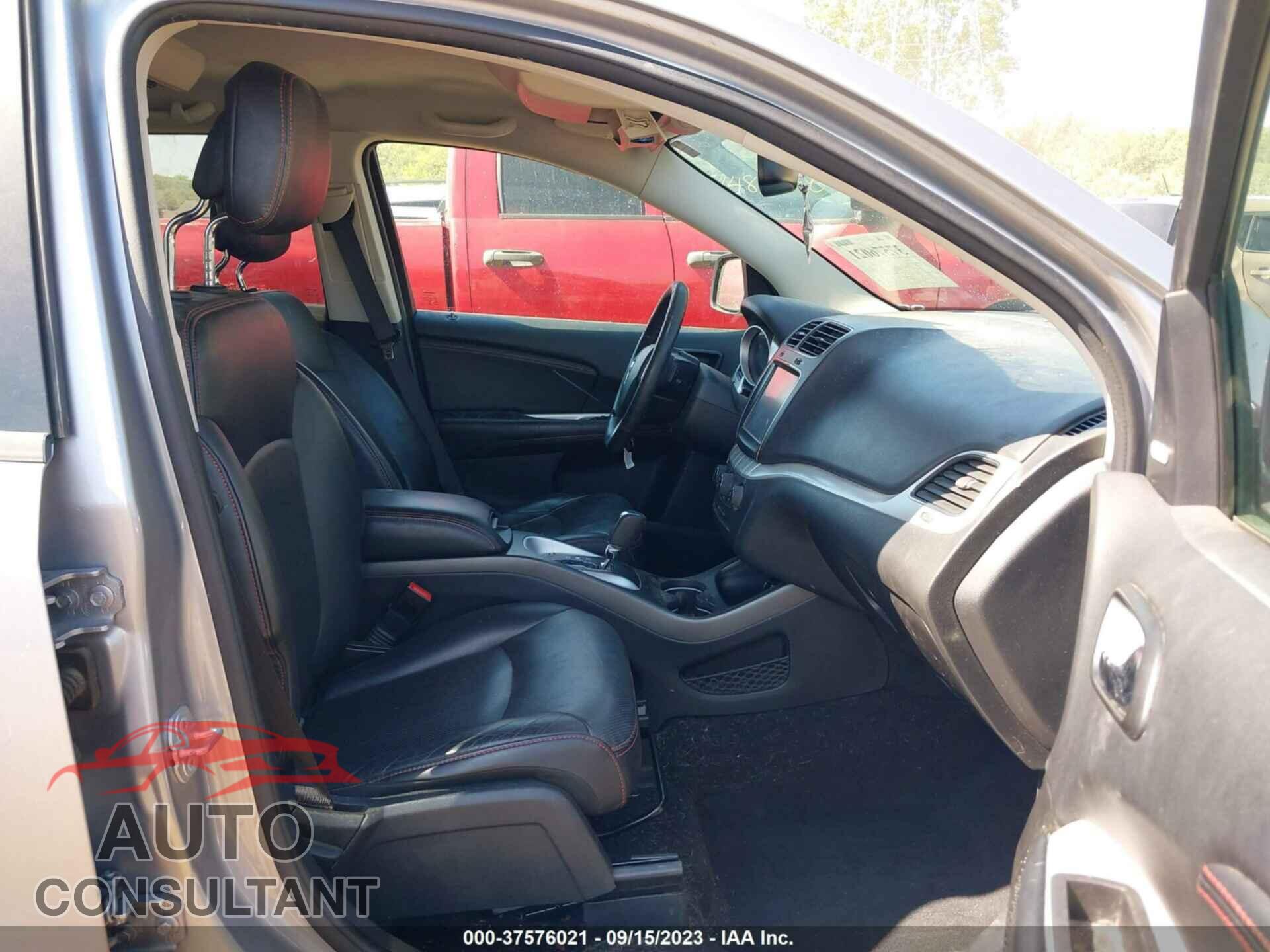 DODGE JOURNEY 2017 - 3C4PDDEG1HT615557